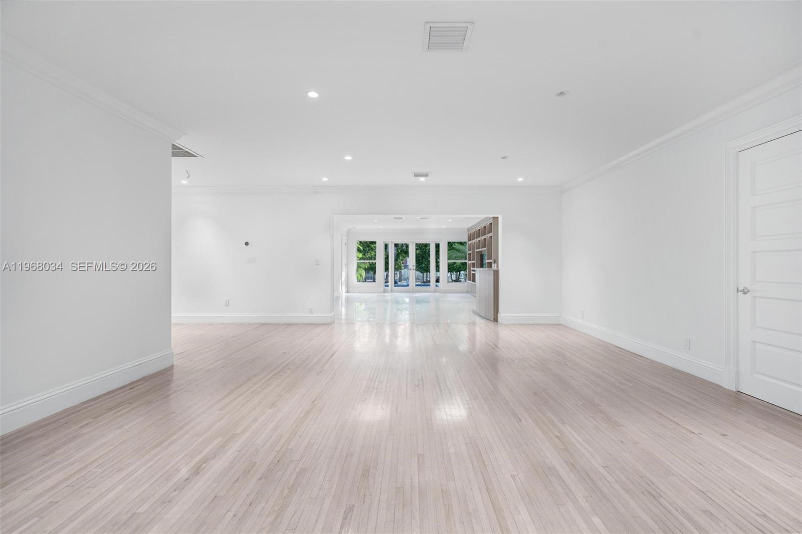 10121 E Broadview Dr Bay Harbor Islands, FL 33154