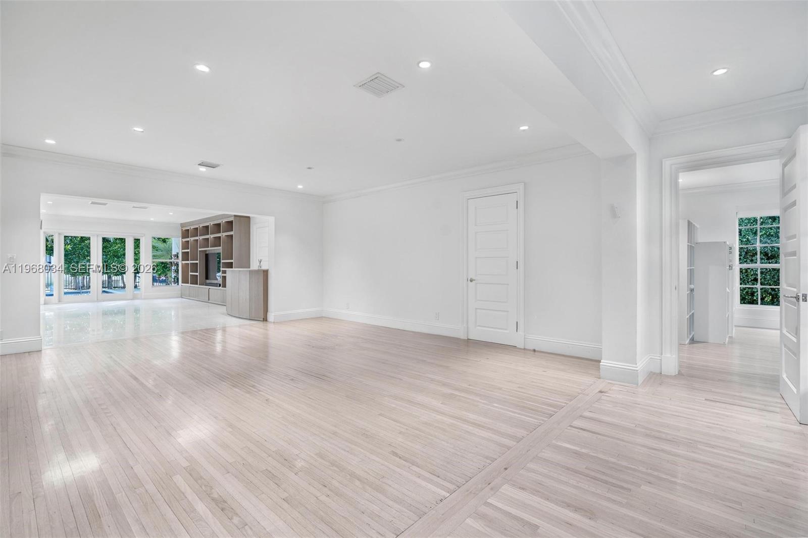 10121 E Broadview Dr Bay Harbor Islands, FL 33154