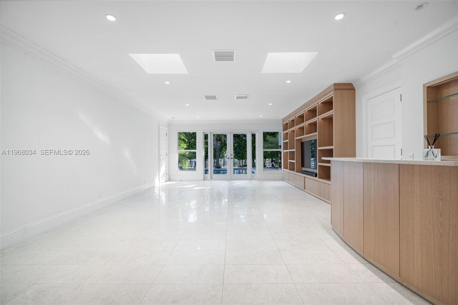 10121 E Broadview Dr Bay Harbor Islands, FL 33154