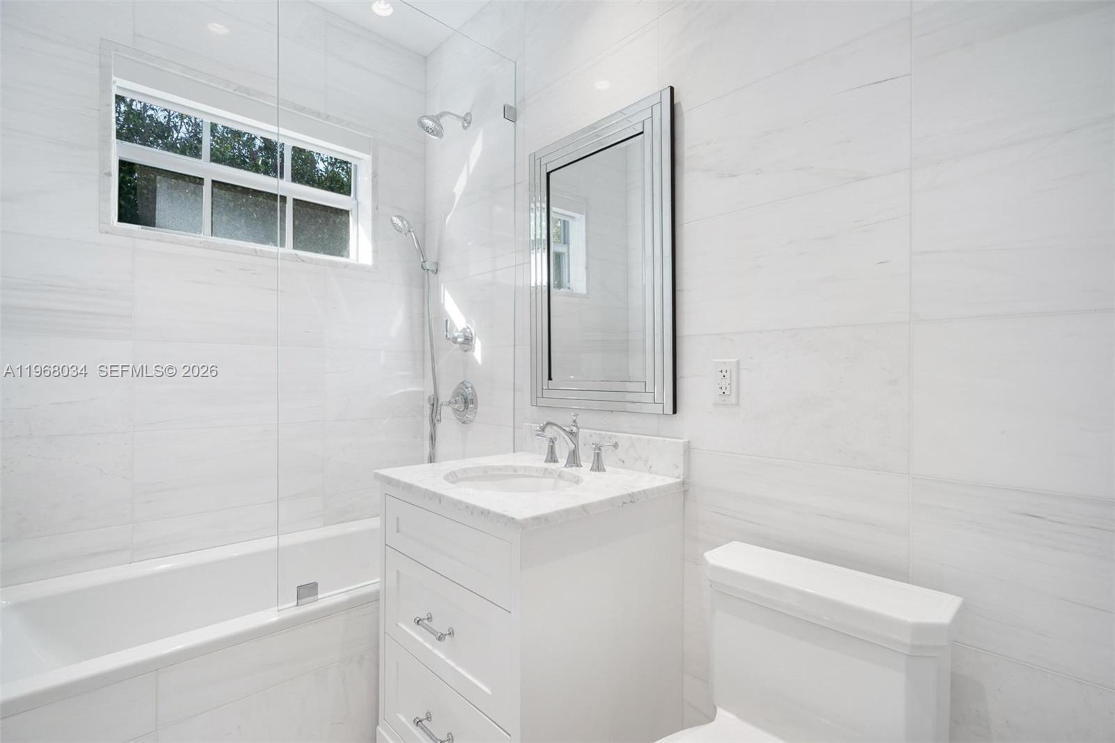 10121 E Broadview Dr Bay Harbor Islands, FL 33154