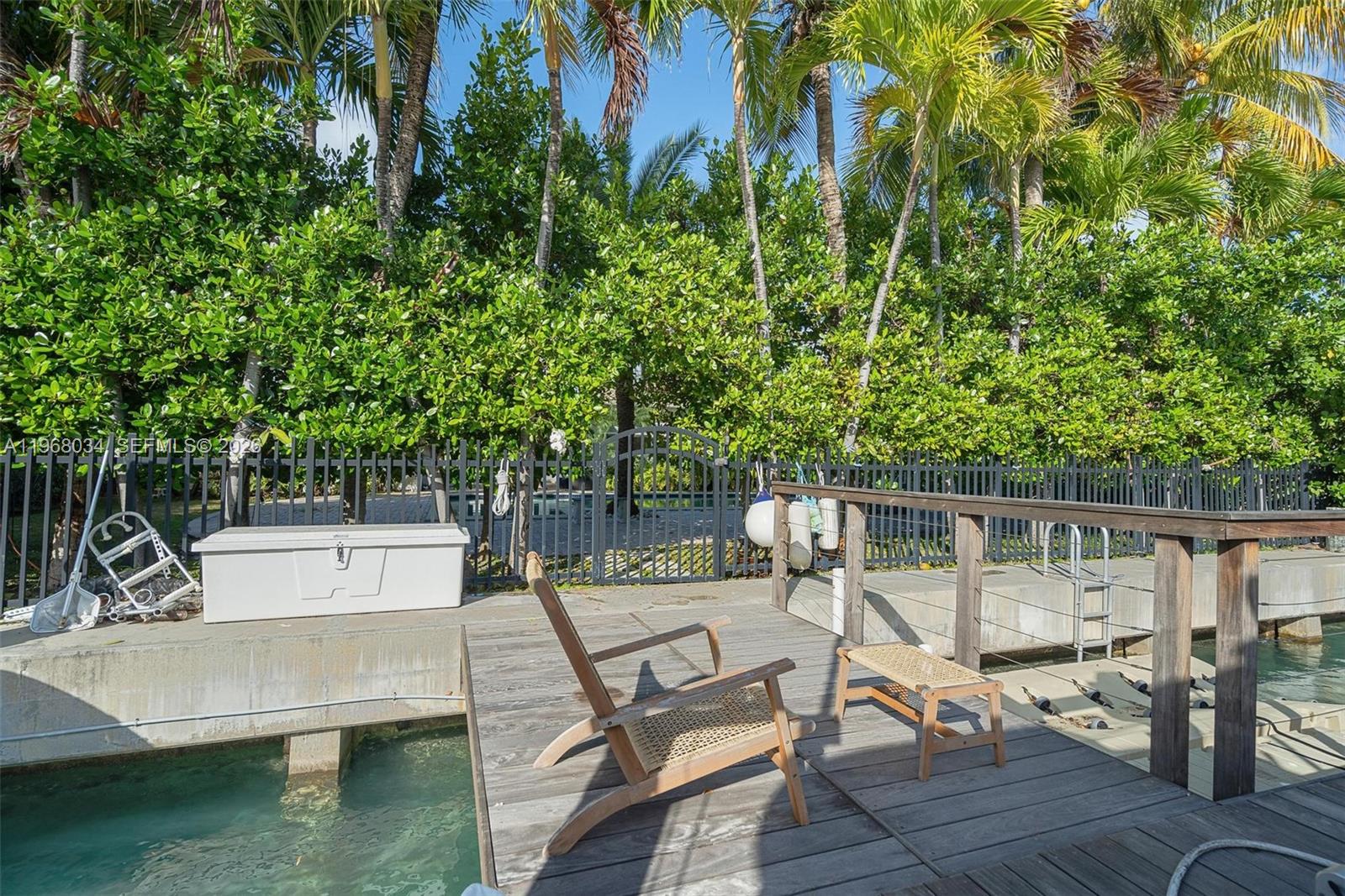 10121 E Broadview Dr Bay Harbor Islands, FL 33154