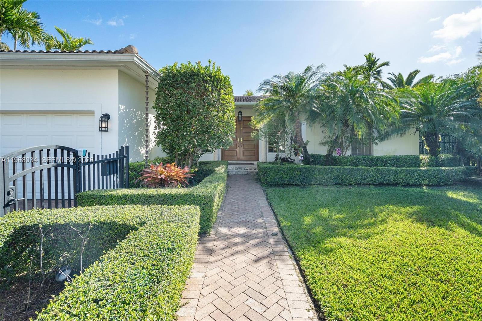 10121 E Broadview Dr Bay Harbor Islands, FL 33154