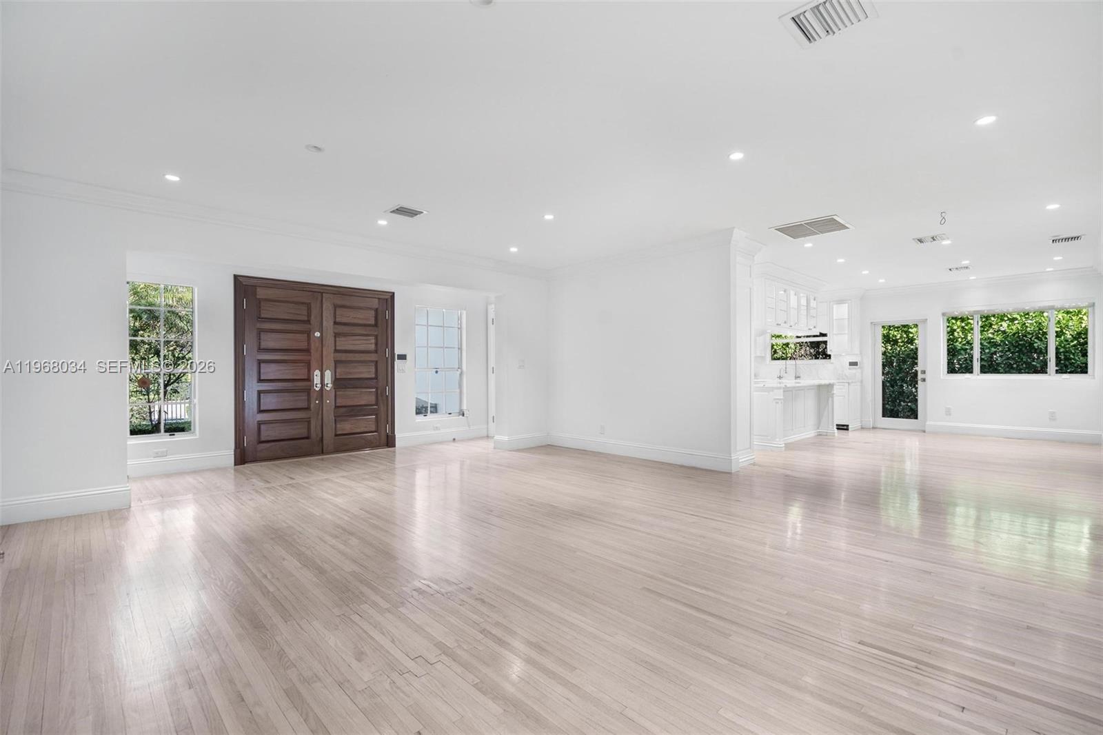 10121 E Broadview Dr Bay Harbor Islands, FL 33154