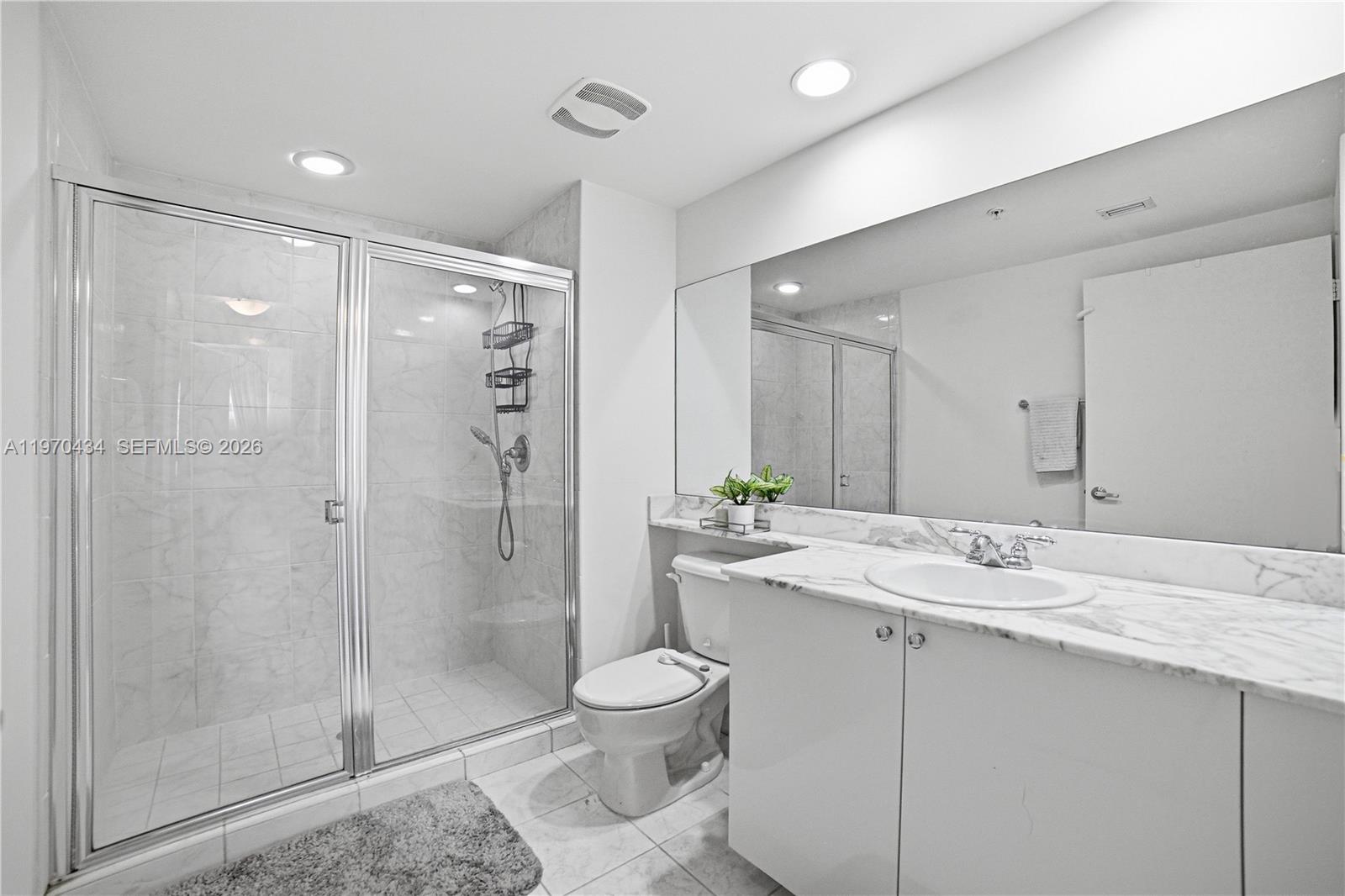 image The Venture at Aventura11