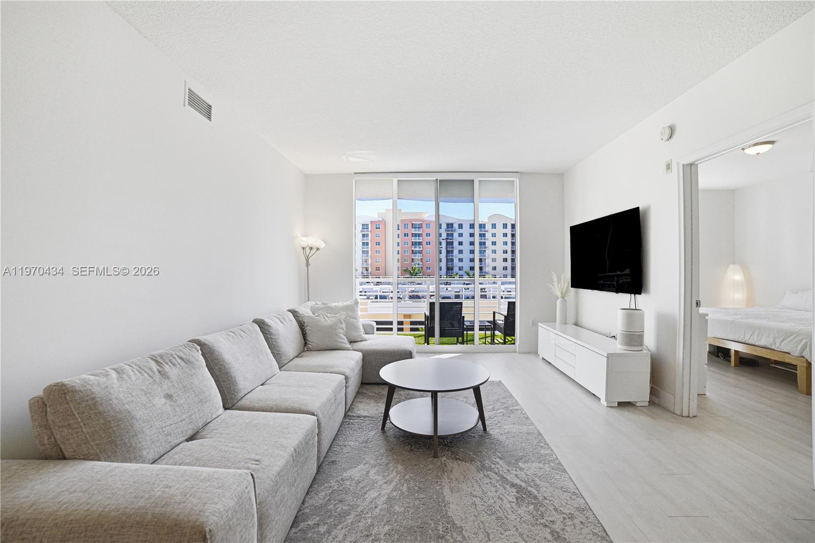 image The Venture at Aventura1