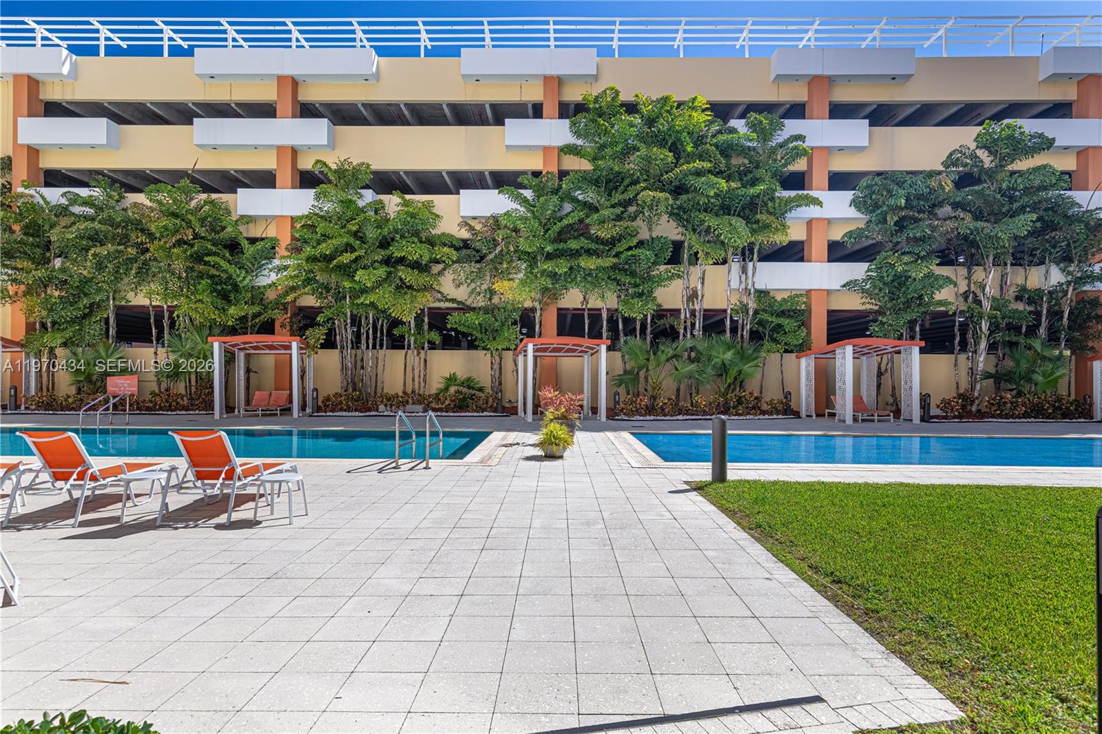 image The Venture at Aventura22