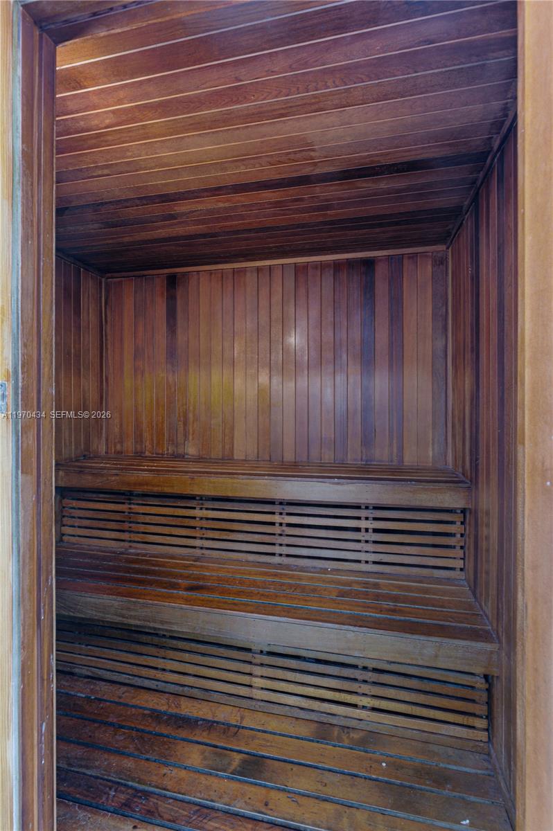 image The Venture at Aventura23