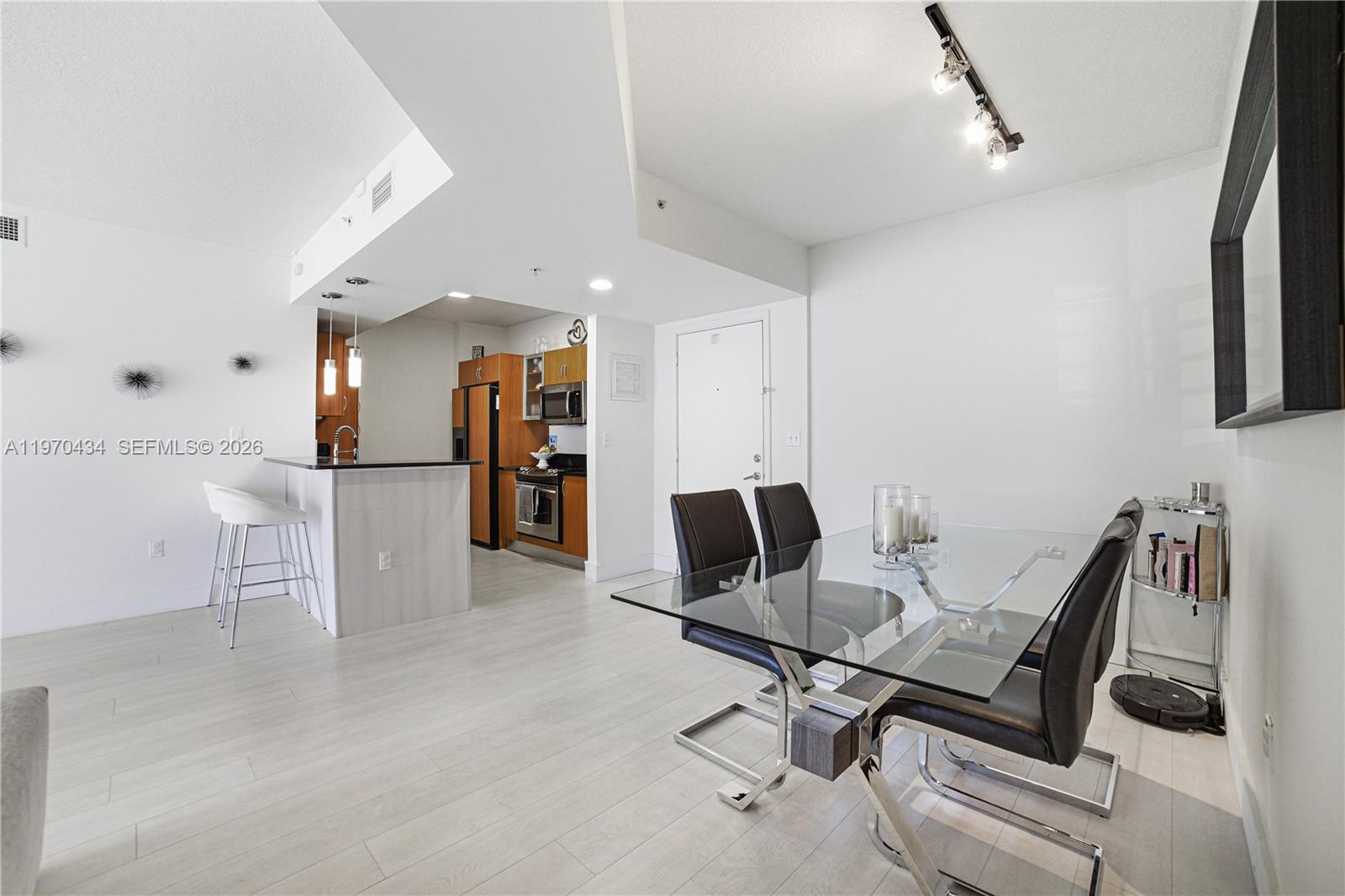 image The Venture at Aventura6