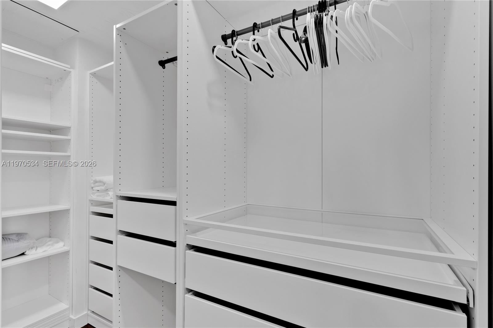 60 SW 13th St #2204 Miami, FL 33130