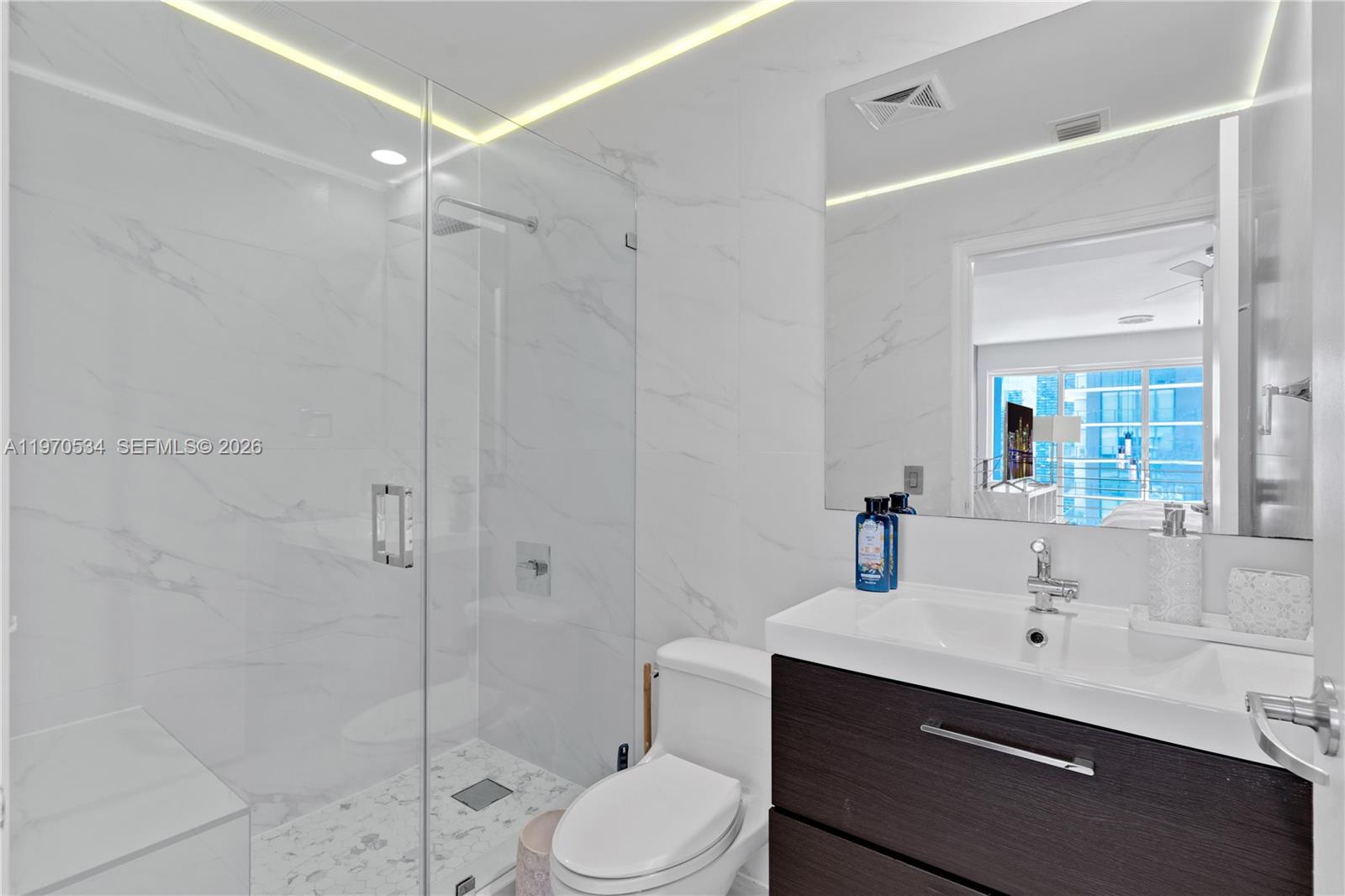 60 SW 13th St #2204 Miami, FL 33130