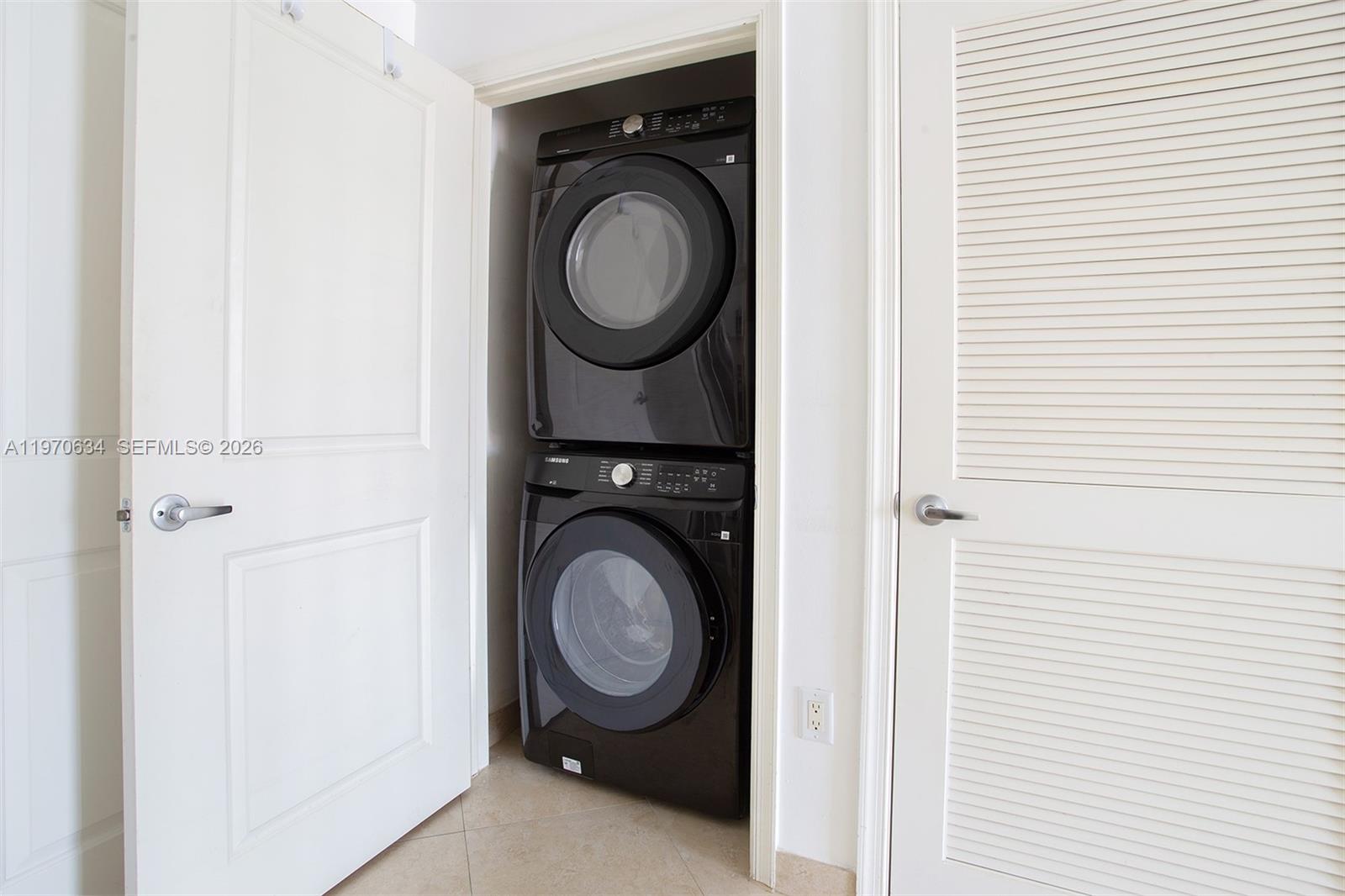 image Ten Aragon Condo13