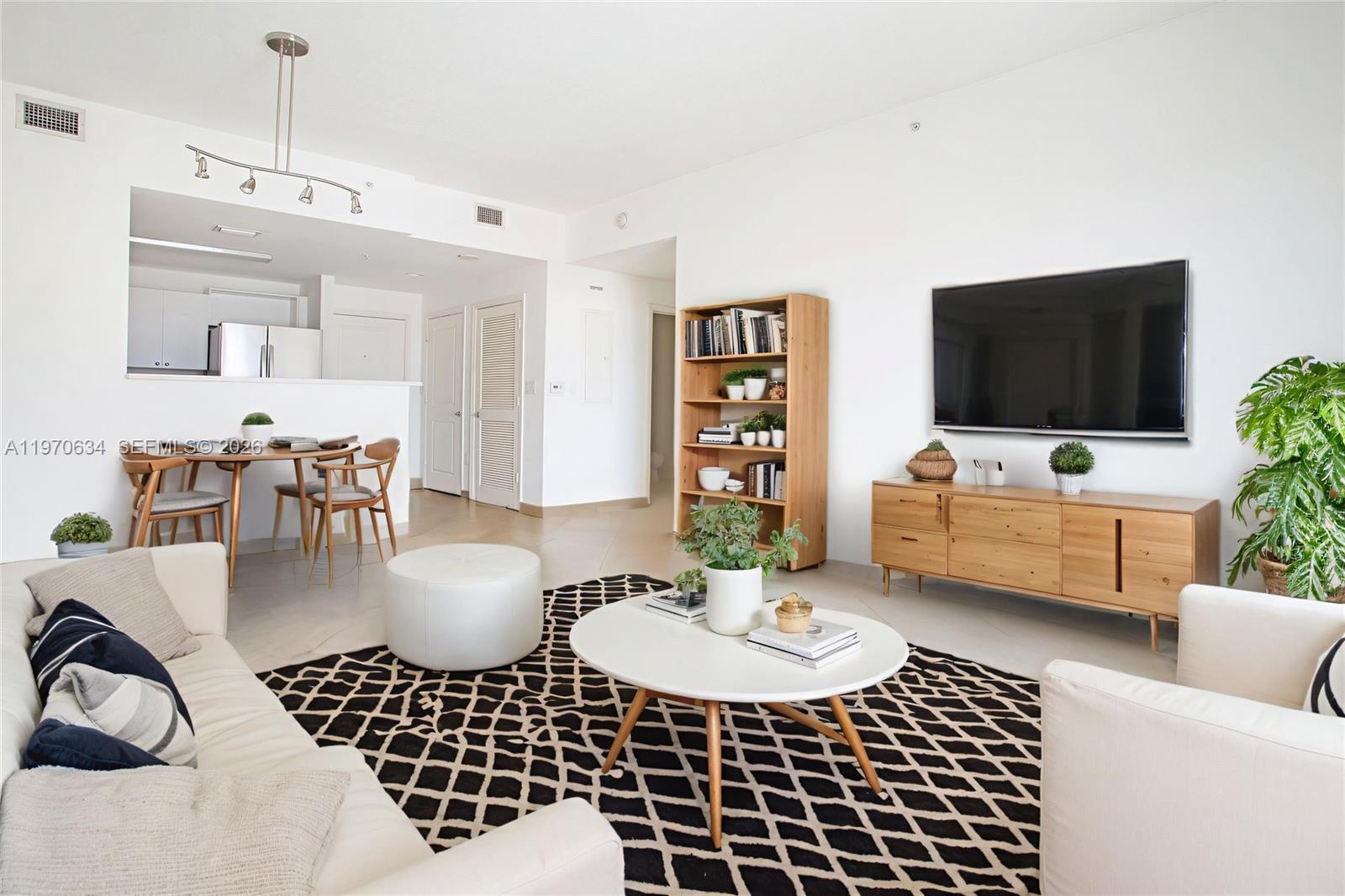 image Ten Aragon Condo2