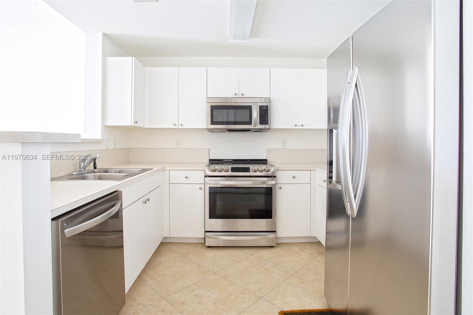 image Ten Aragon Condo8