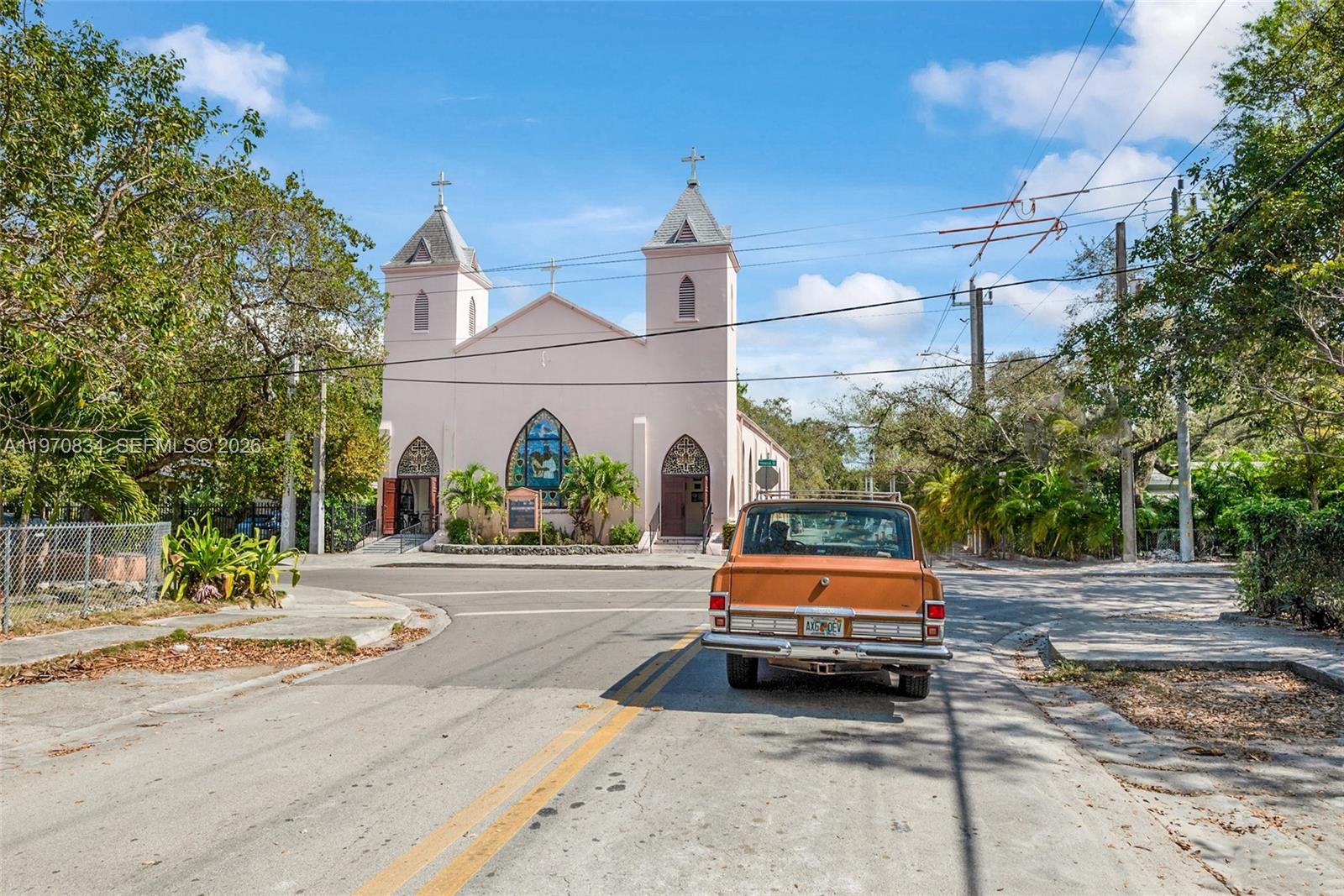 3554 William Ave Miami, FL 33133