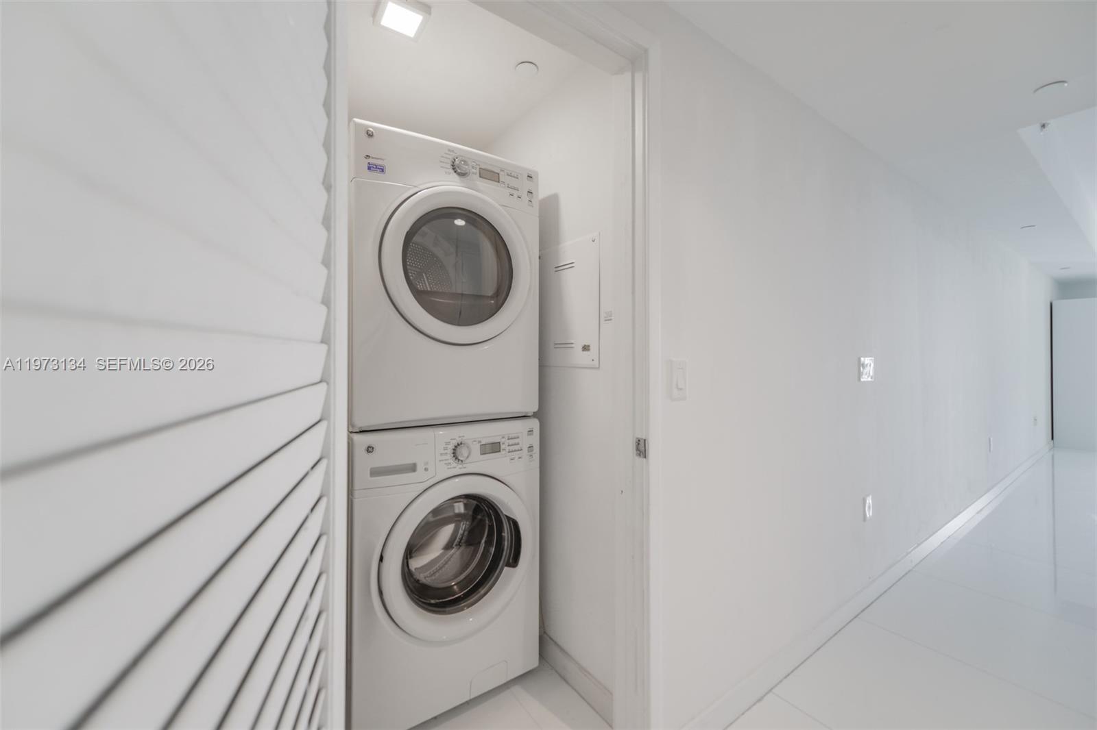 image 1010 Brickell14