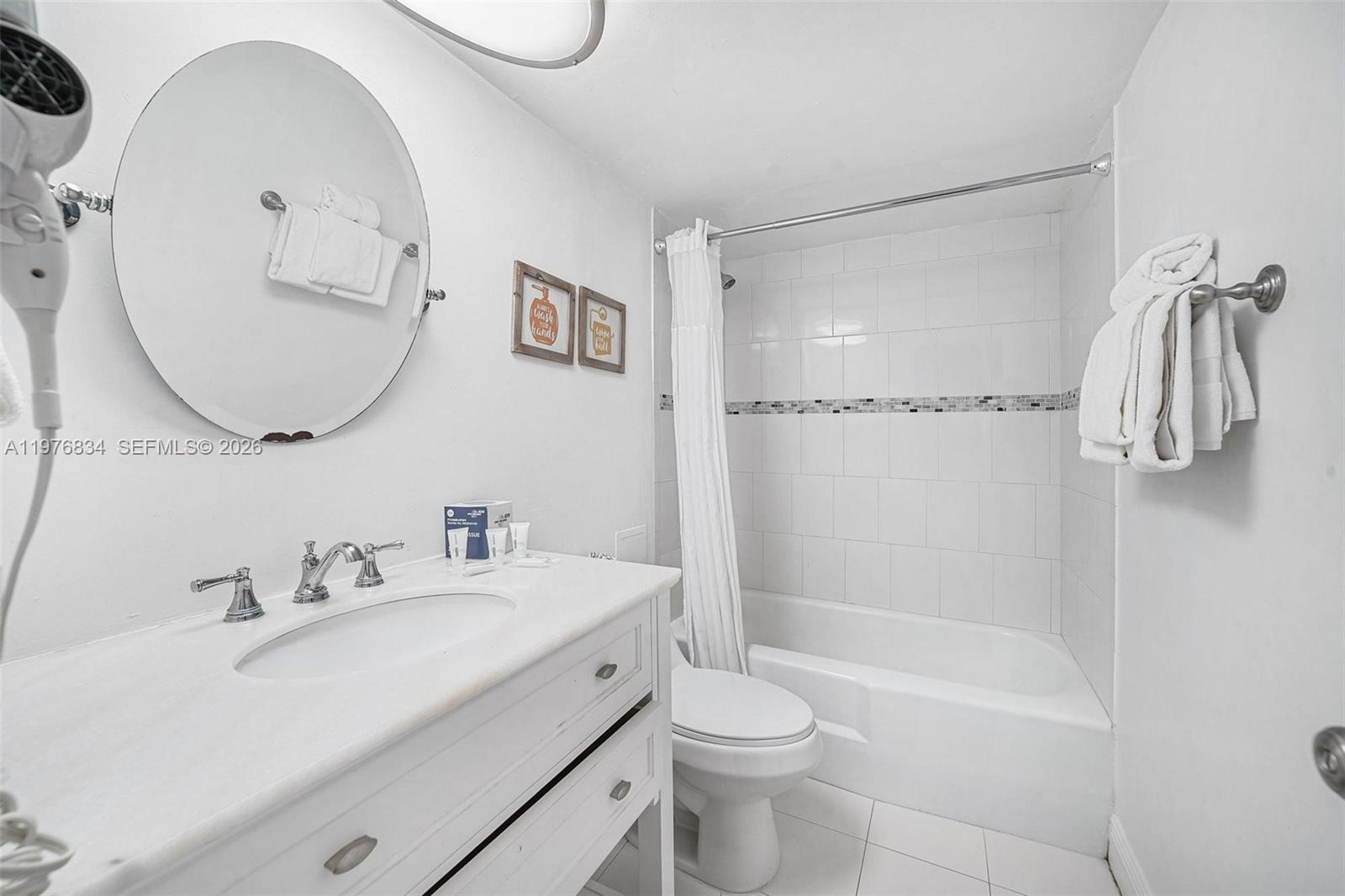 5101 Collins Ave #11L Miami Beach, FL 33140