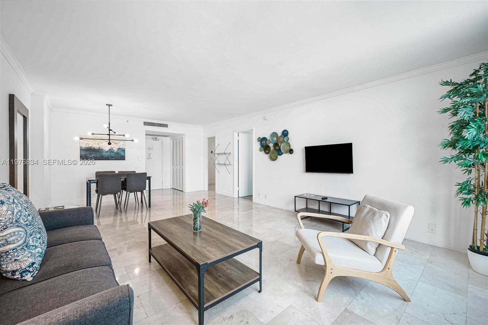 5101 Collins Ave #11L Miami Beach, FL 33140