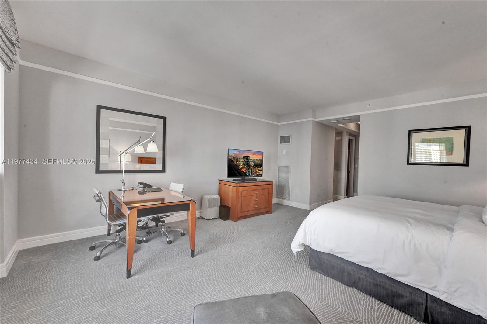 1435 Brickell Ave #3308 Miami, FL 33131