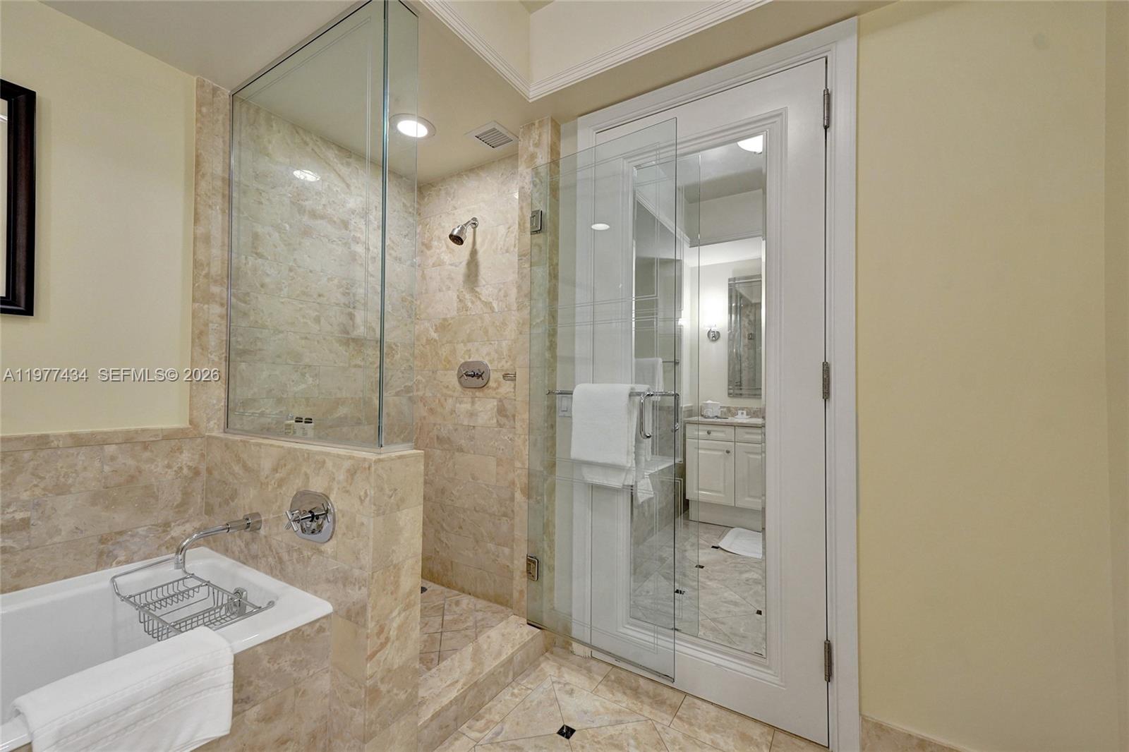 1435 Brickell Ave #3308 Miami, FL 33131