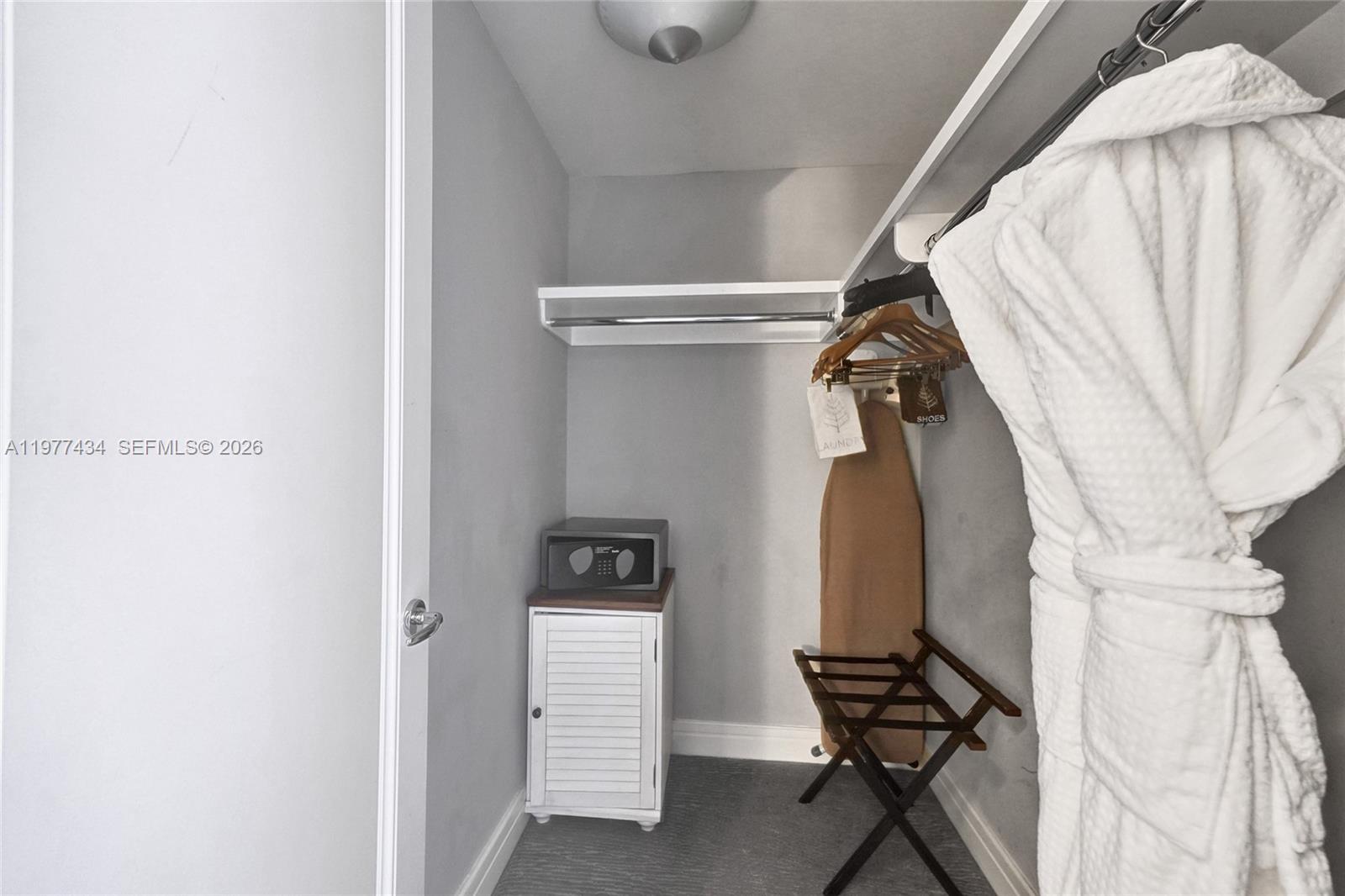 1435 Brickell Ave #3308 Miami, FL 33131