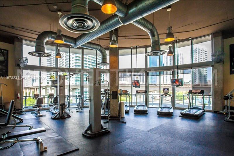 690 SW 1st Ct #2726 Miami, FL 33130