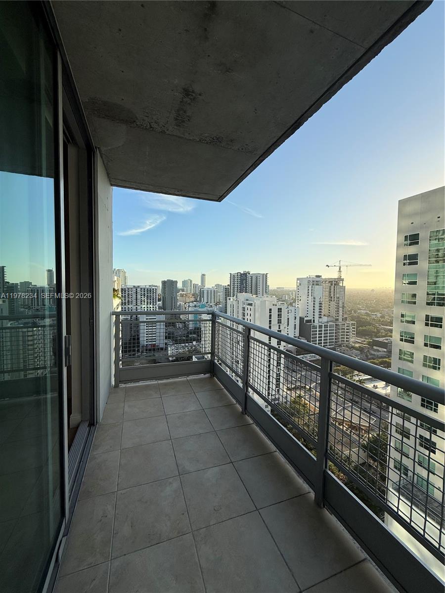 690 SW 1st Ct #2726 Miami, FL 33130