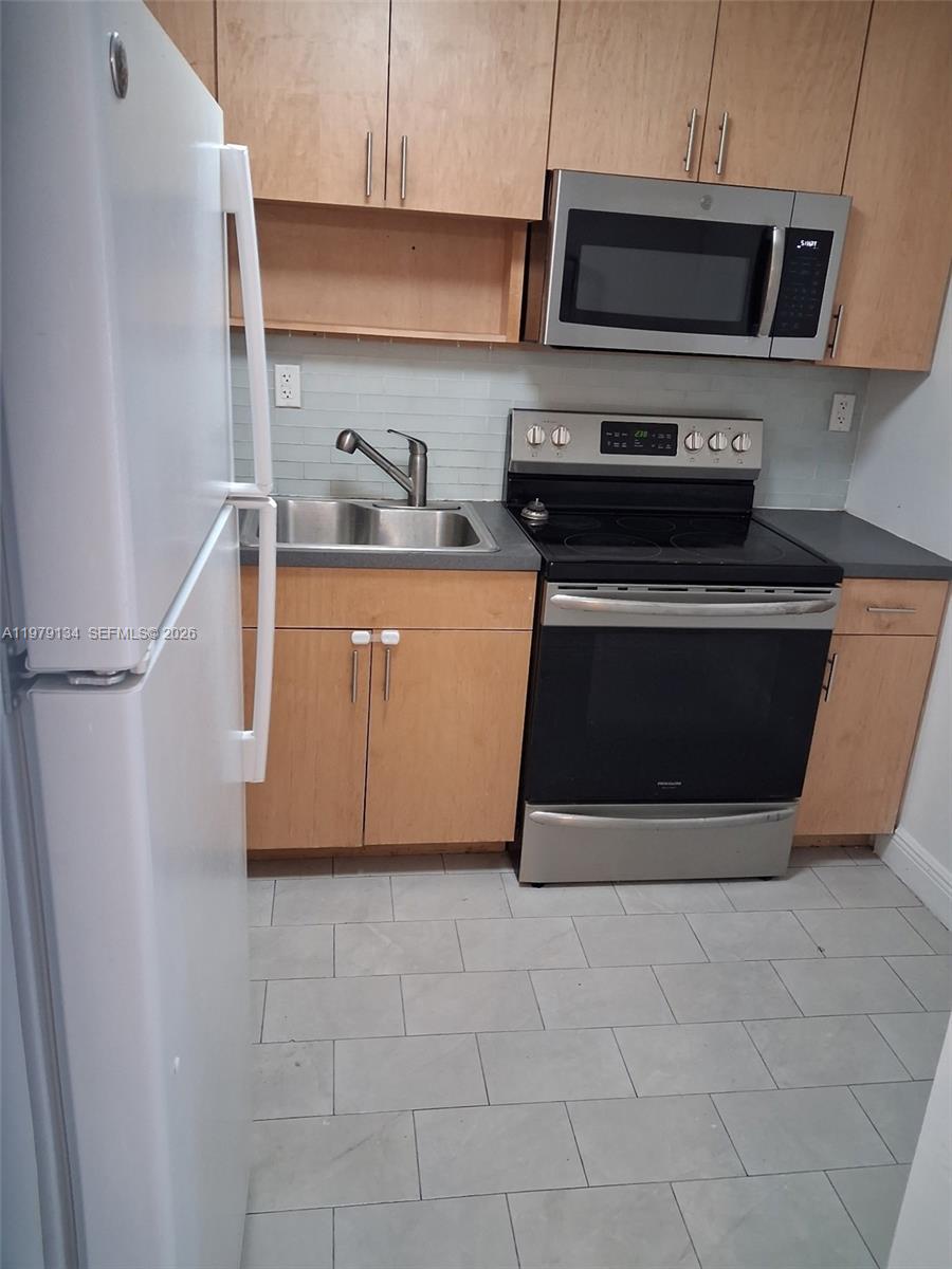 1540 Meridian Ave #4J Miami Beach, FL 33139