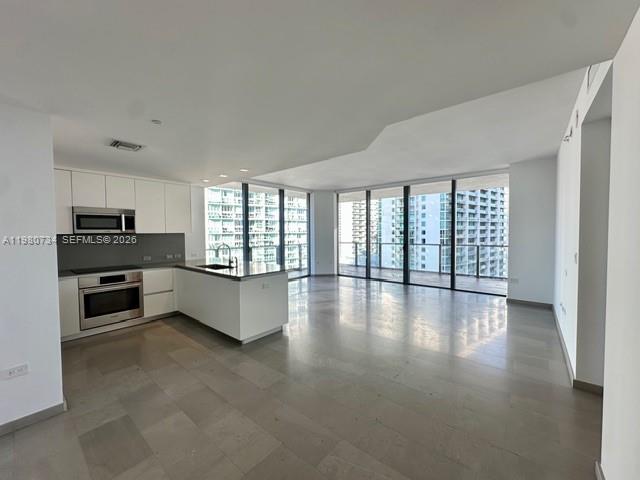 image Reach Brickell City Centre7