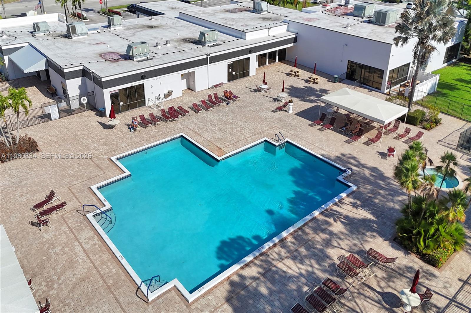 7681 Tahiti Ln #205 Lake Worth, FL 33467