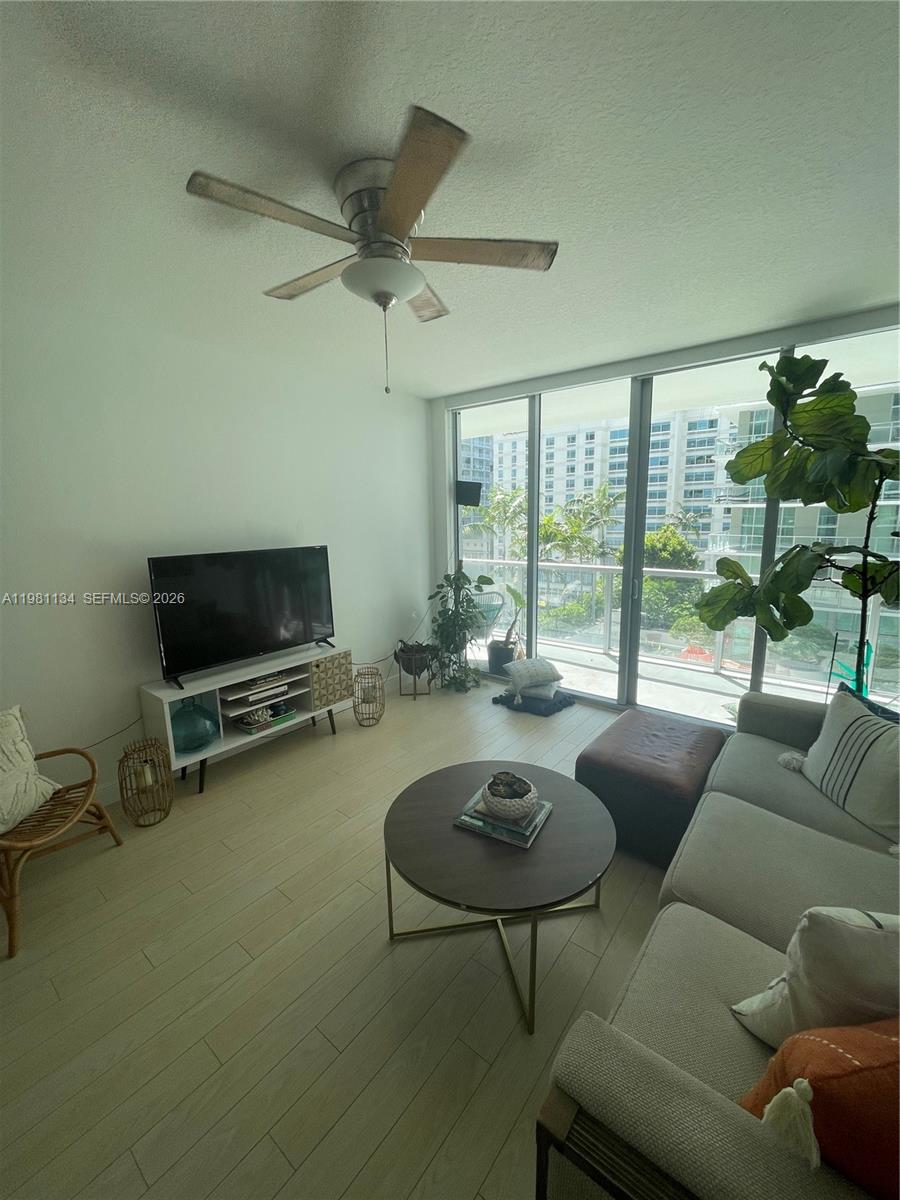 image Axis on Brickell North12