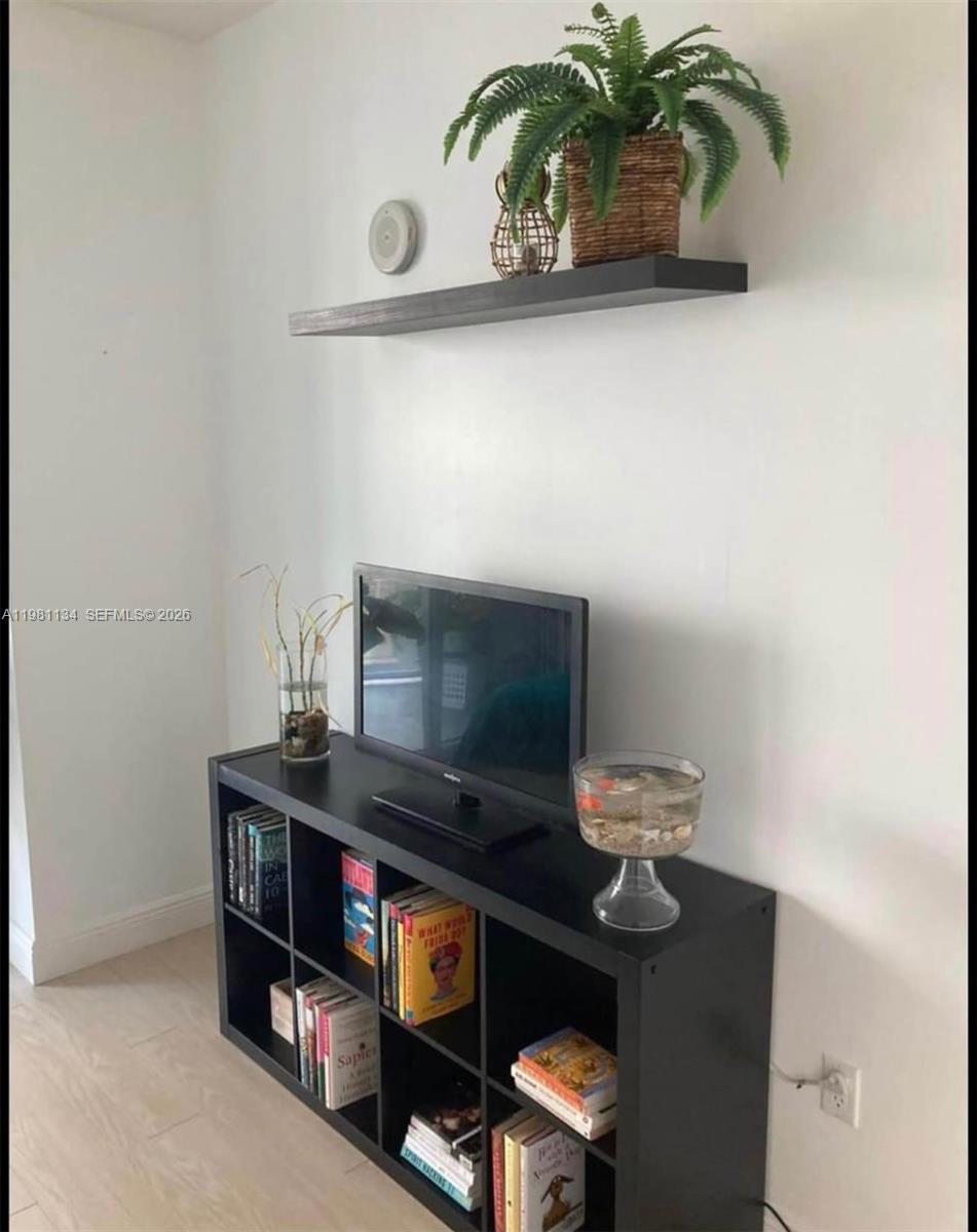 image Axis on Brickell North17