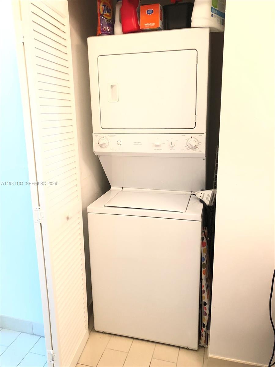 image Axis on Brickell North18