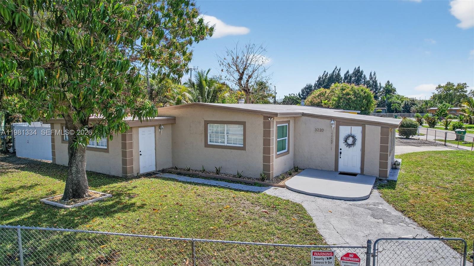 3220 NW 2nd St Lauderhill, FL 33311