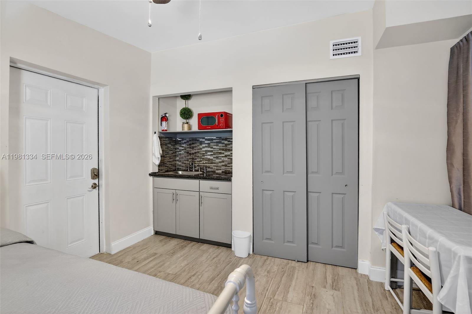 3220 NW 2nd St Lauderhill, FL 33311