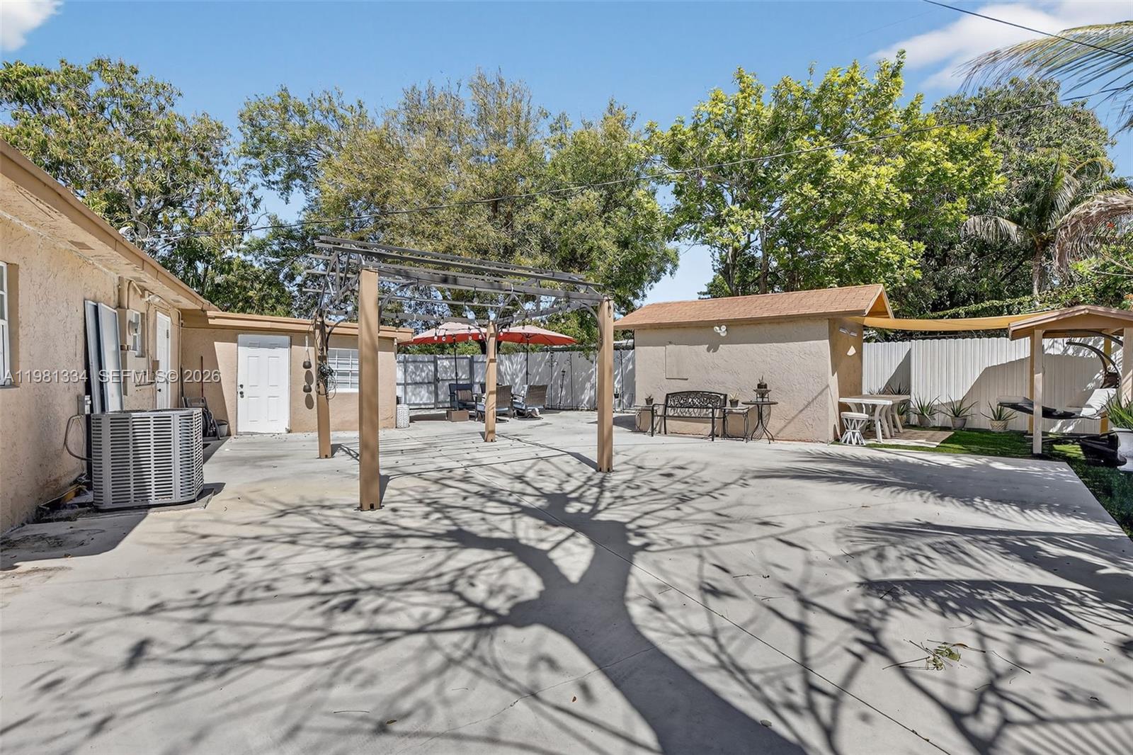 3220 NW 2nd St Lauderhill, FL 33311