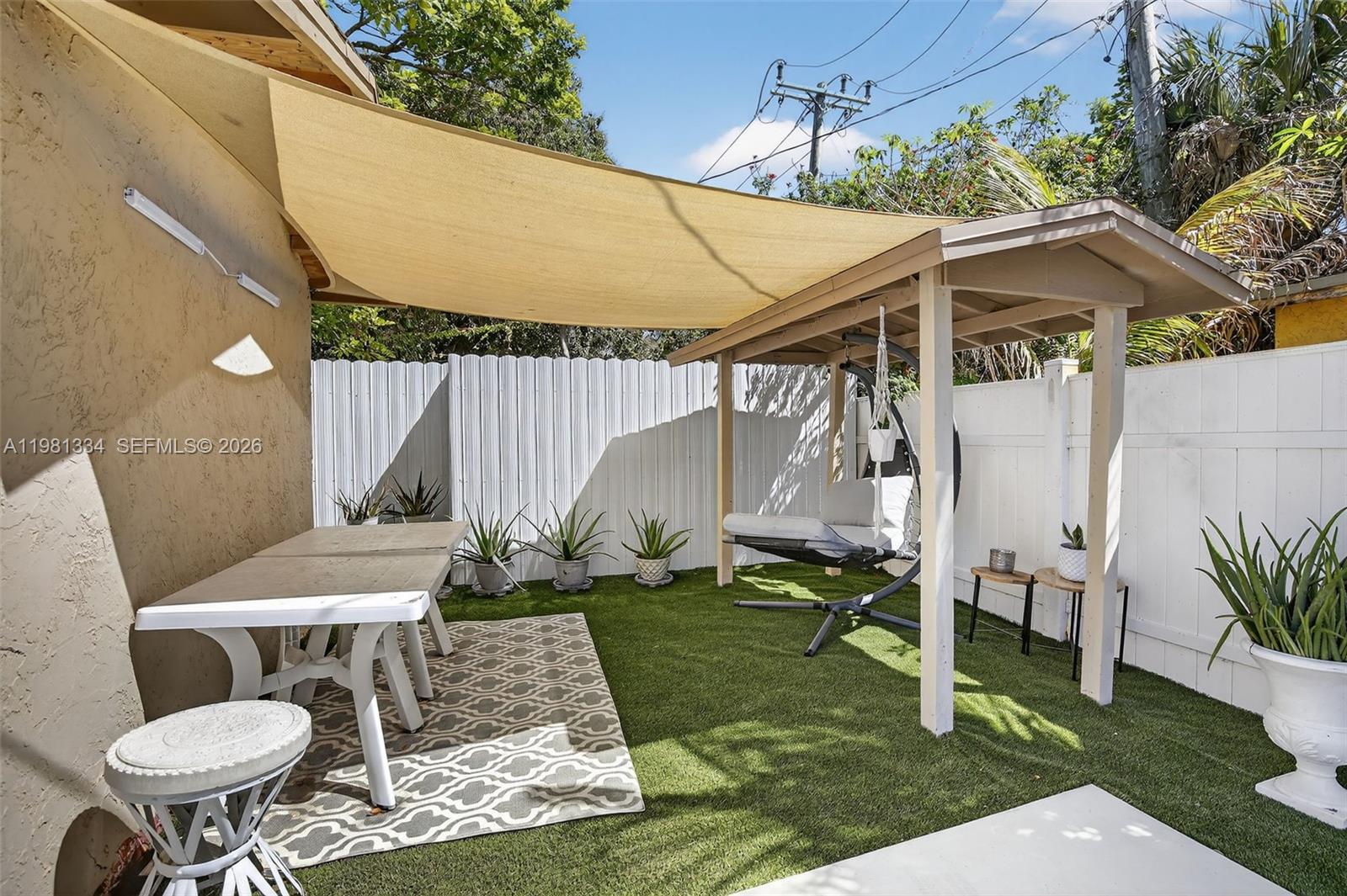 3220 NW 2nd St Lauderhill, FL 33311