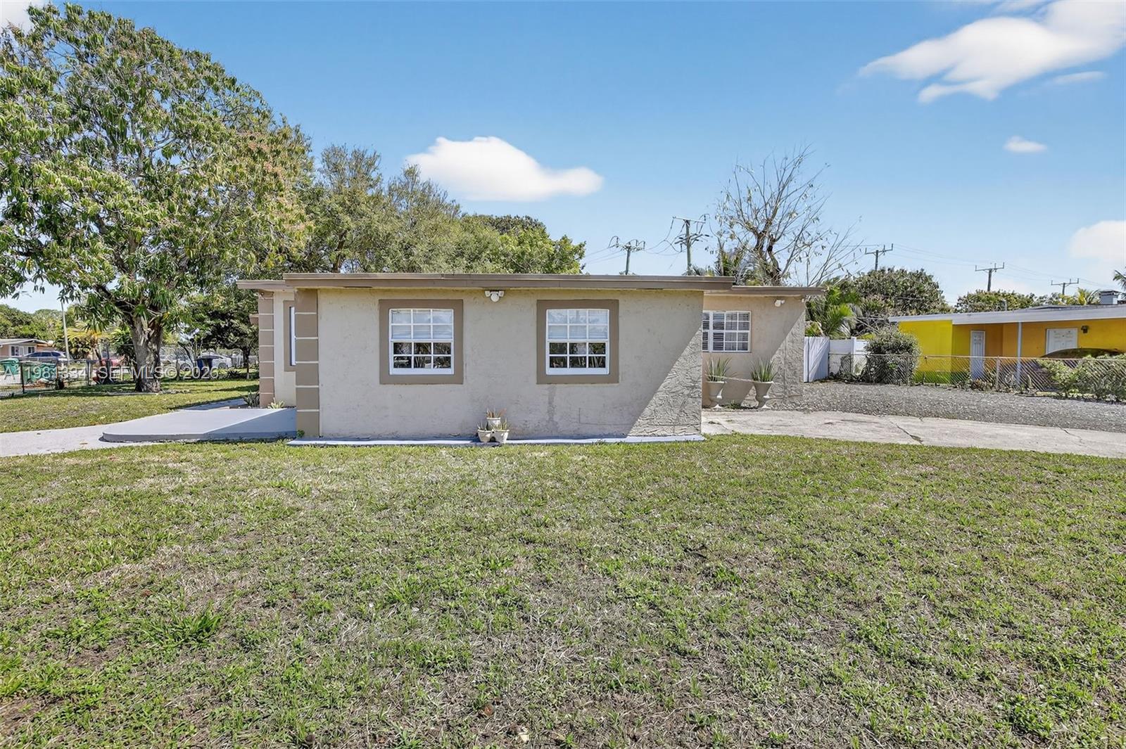 3220 NW 2nd St Lauderhill, FL 33311