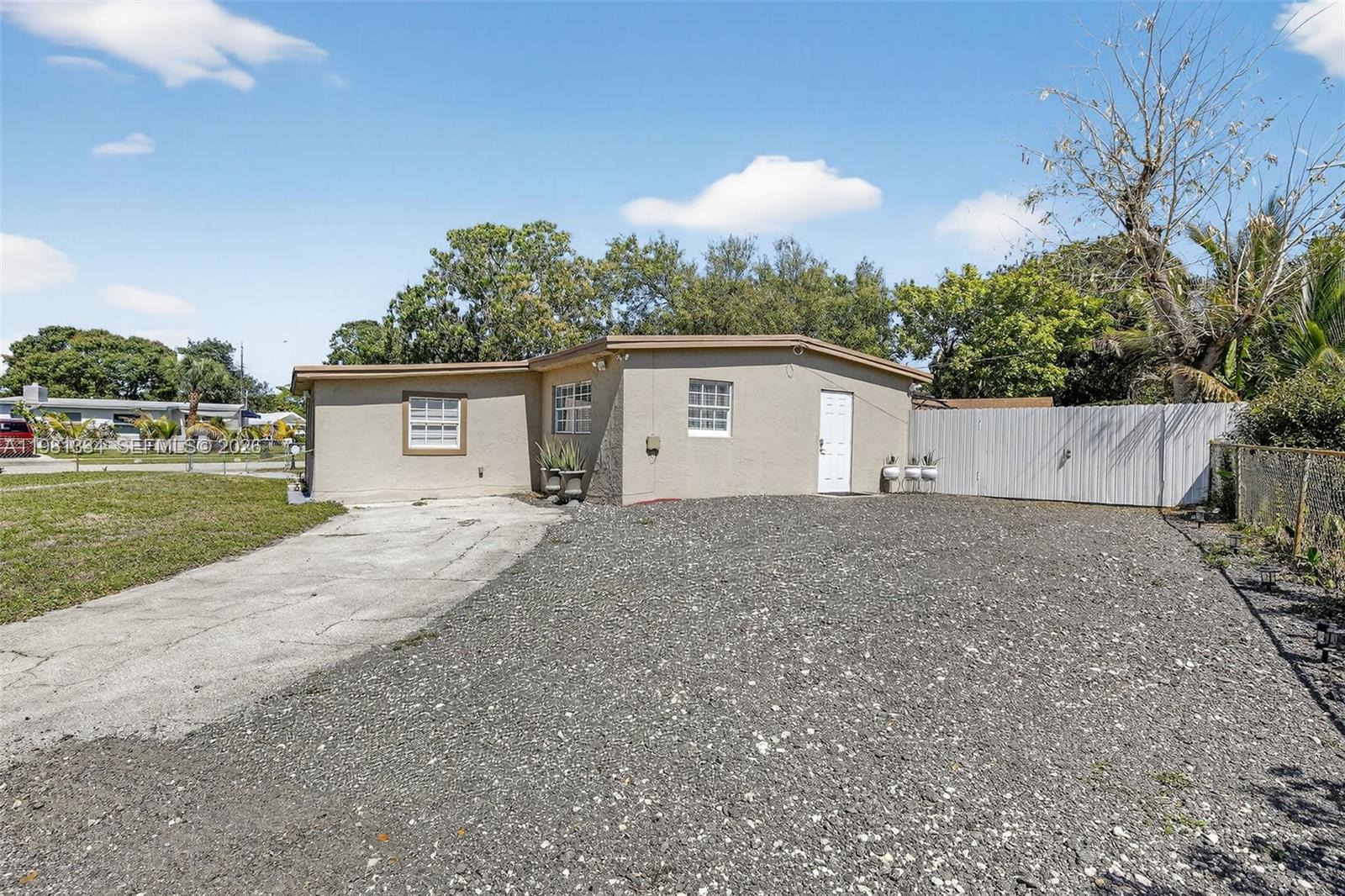 3220 NW 2nd St Lauderhill, FL 33311