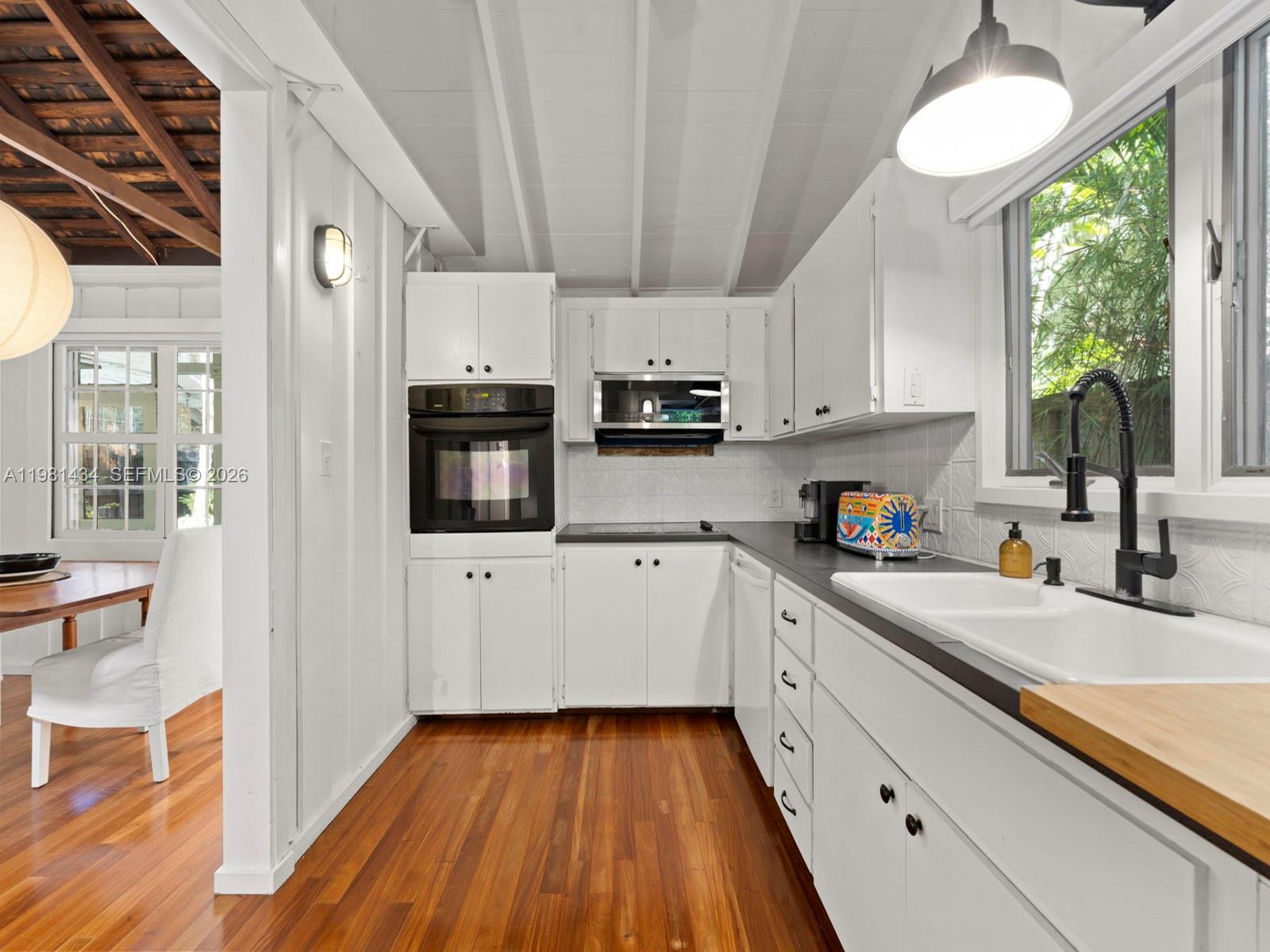 3558 Royal Palm Ave Miami, FL 33133