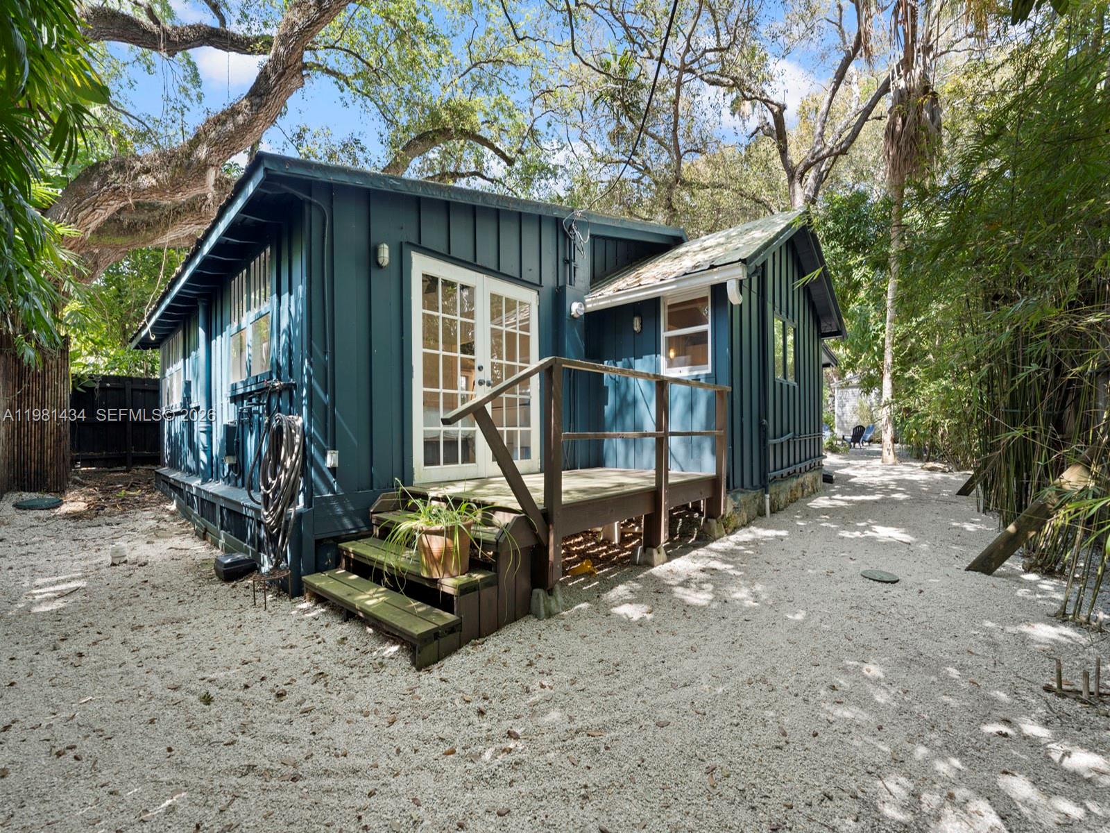 3558 Royal Palm Ave Miami, FL 33133