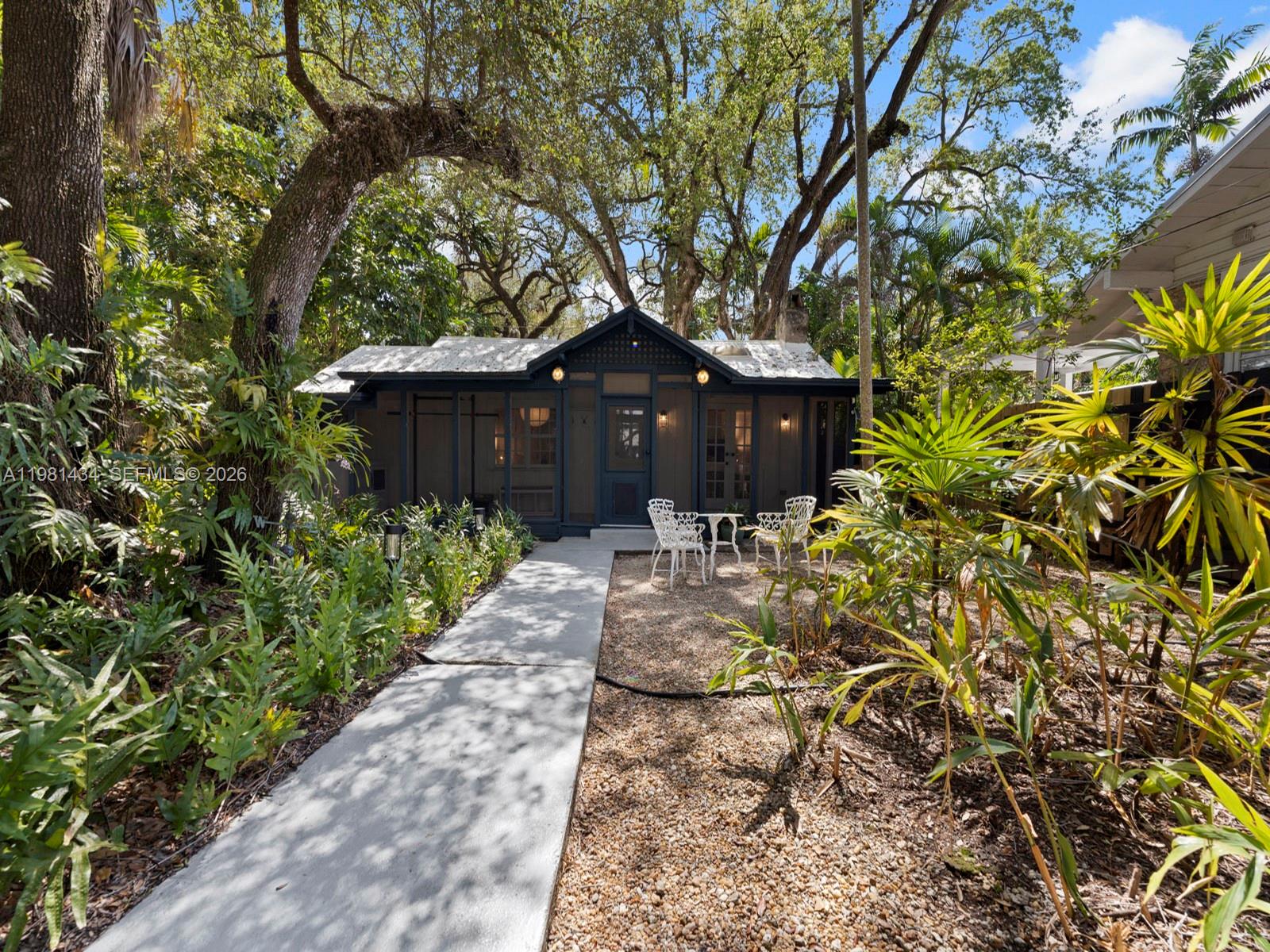 3558 Royal Palm Ave Miami, FL 33133