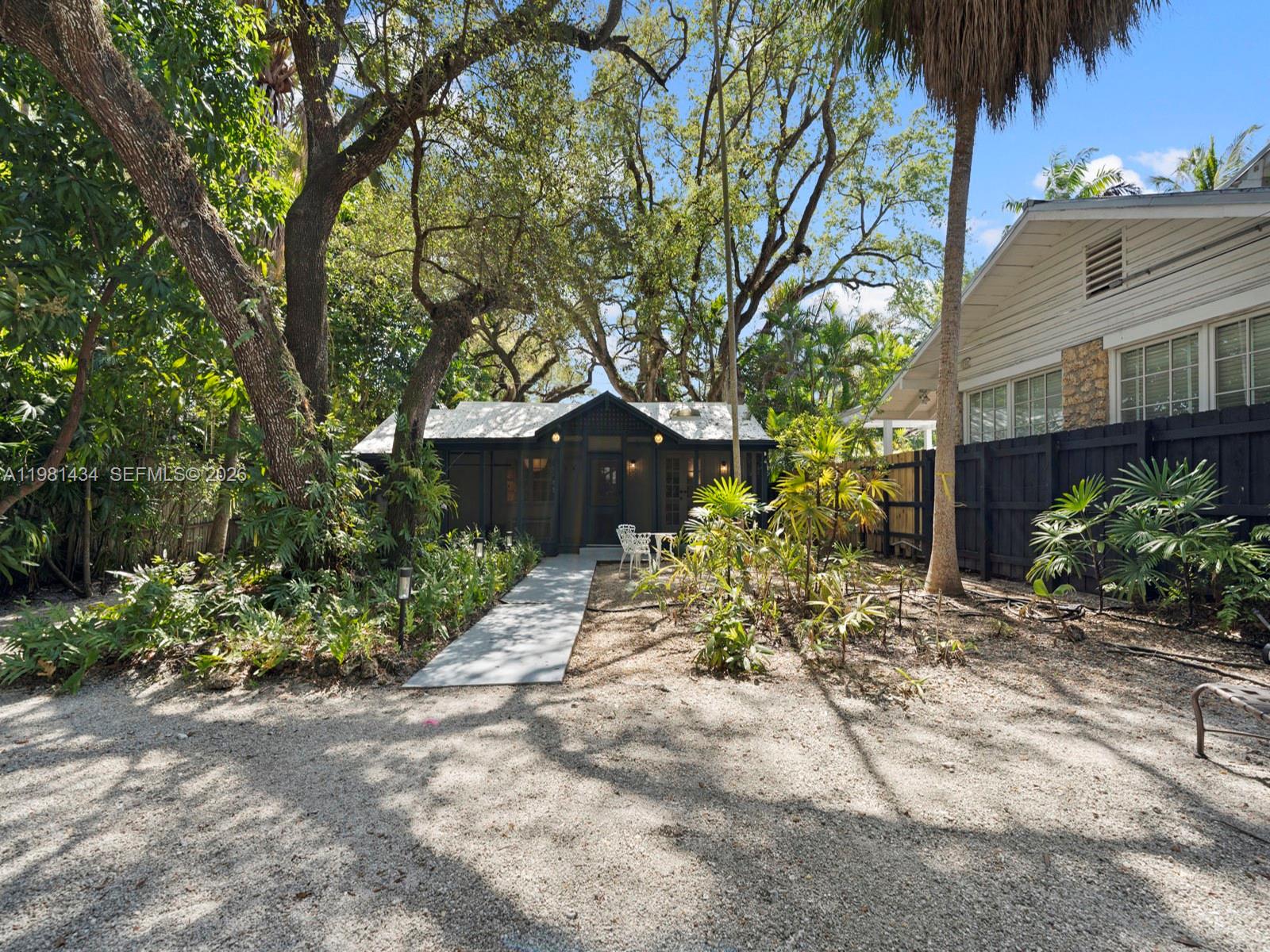 3558 Royal Palm Ave Miami, FL 33133