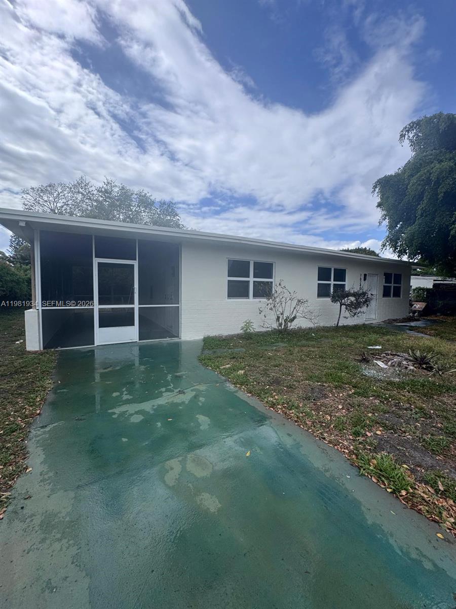 16240 NW 22nd Ave Miami Gardens, FL 33054