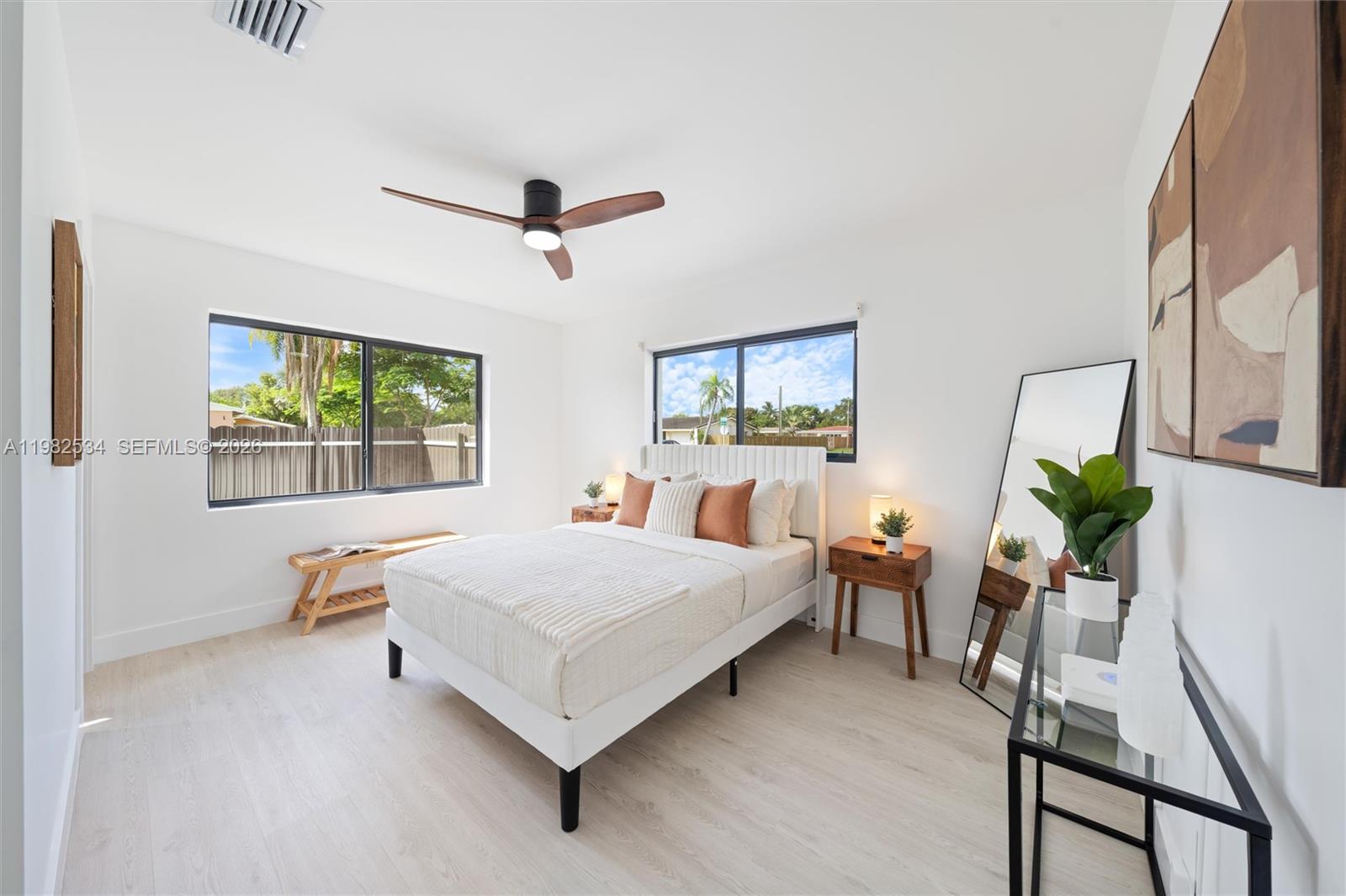 1305 N 31st Rd Hollywood, FL 33021