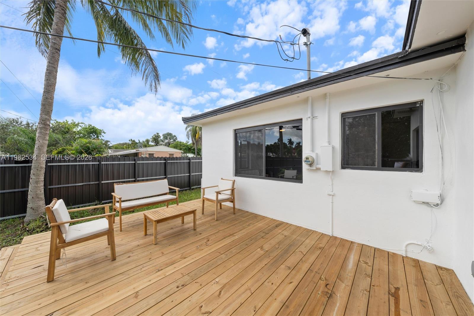 1305 N 31st Rd Hollywood, FL 33021