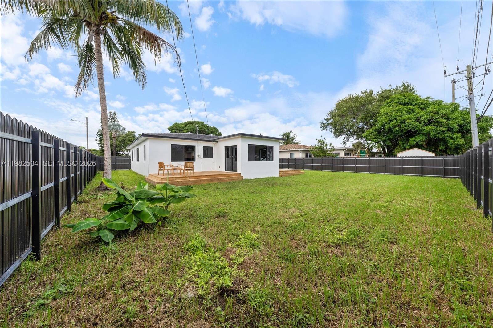 1305 N 31st Rd Hollywood, FL 33021