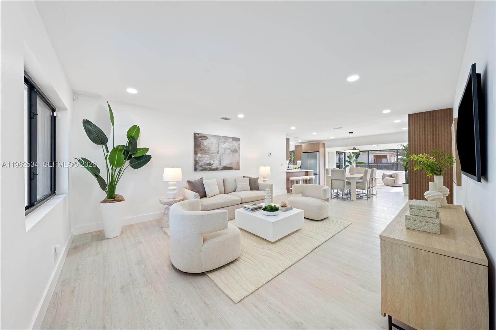 1305 N 31st Rd Hollywood, FL 33021