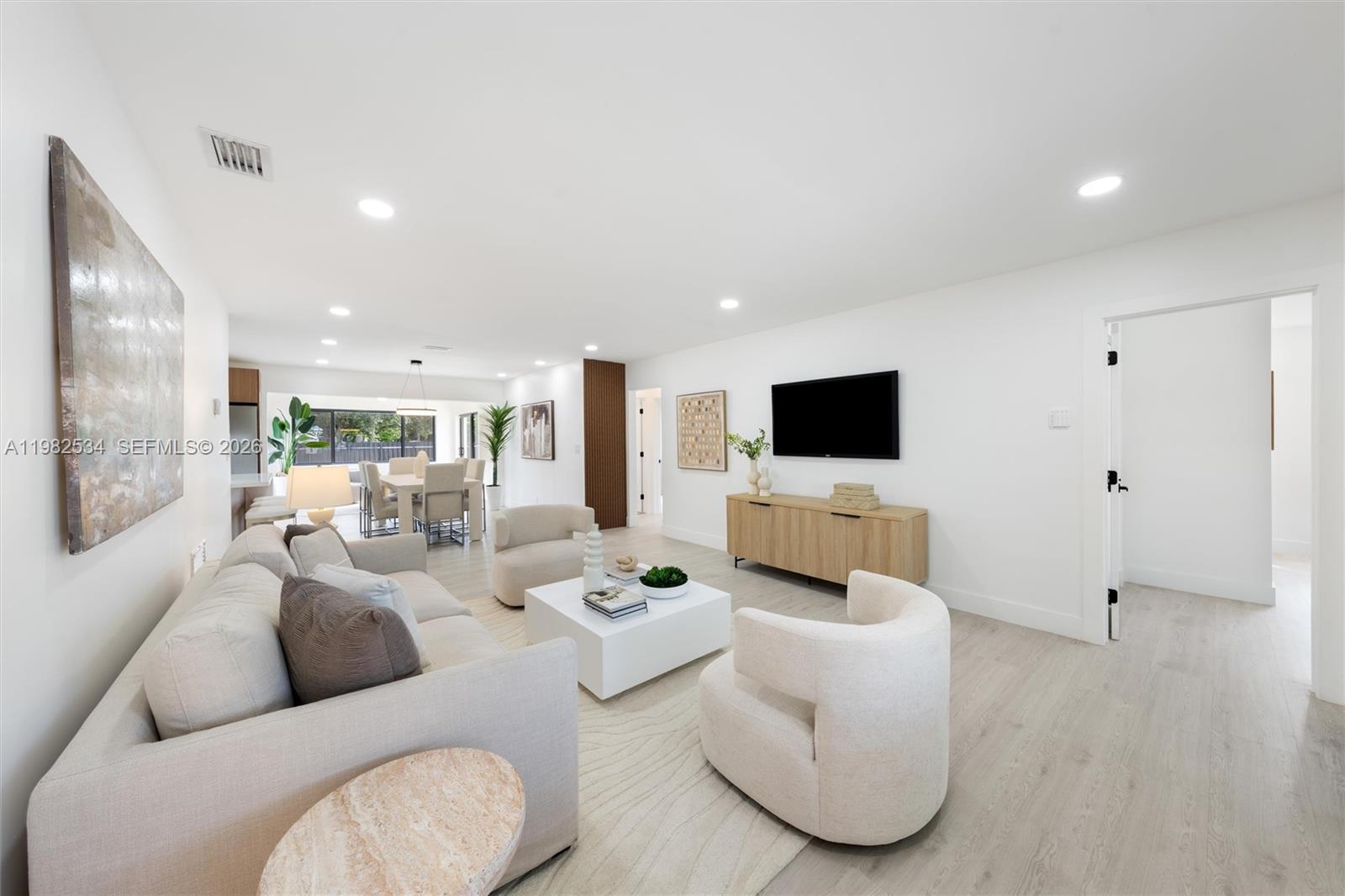 1305 N 31st Rd Hollywood, FL 33021