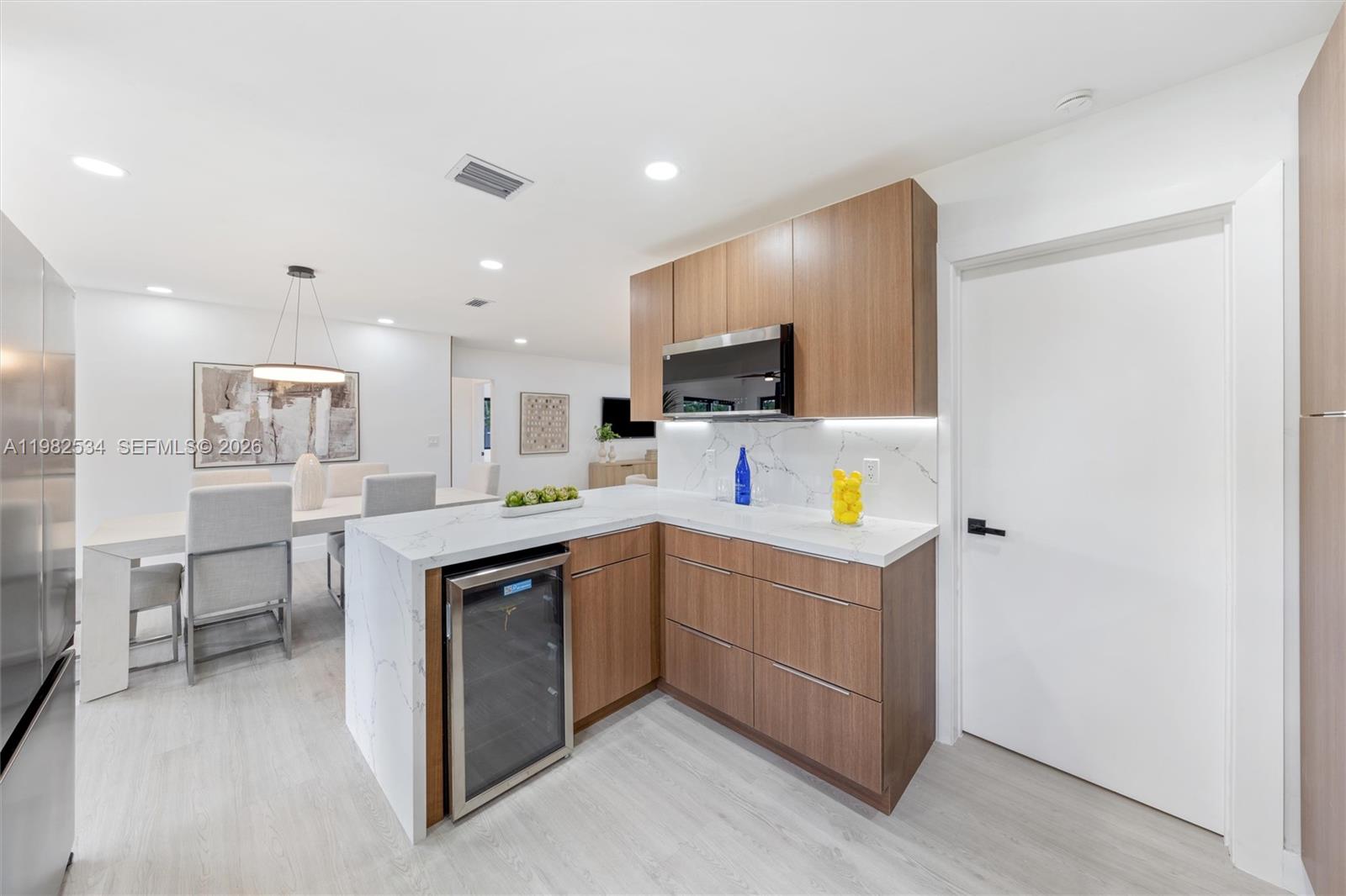 1305 N 31st Rd Hollywood, FL 33021