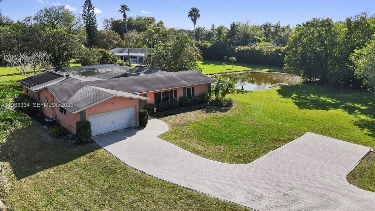 10930 SW 27th Ct Davie, FL 33328